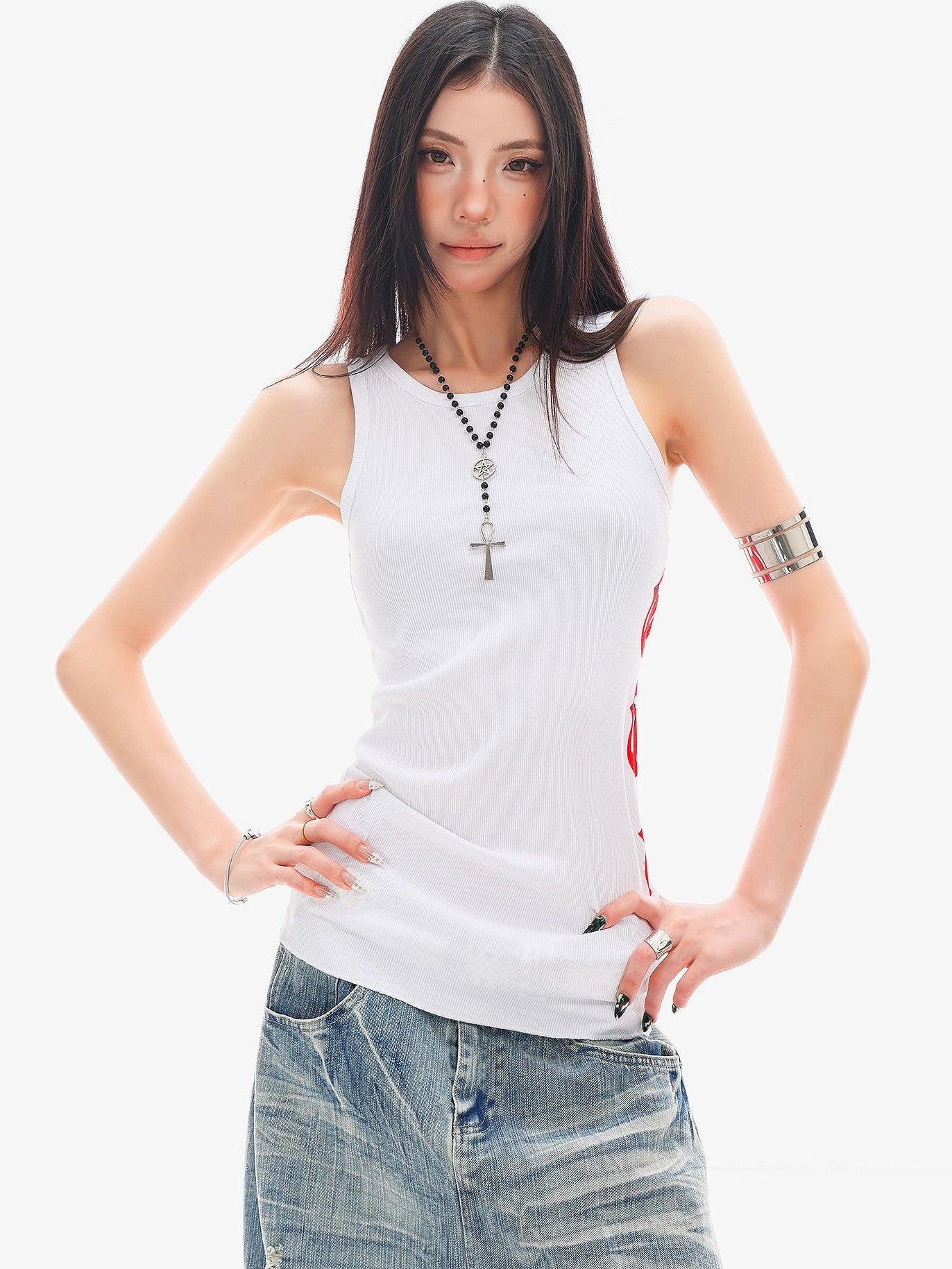QIUQIU STUDIO White Red Lip Print Knitted Slim Fit Padded Women&
