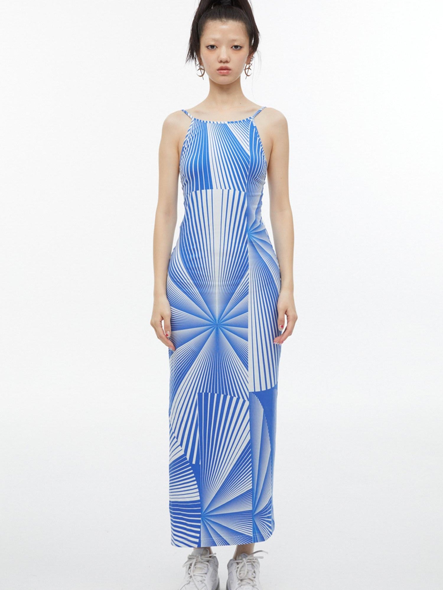 QUORRA S CHORD Blue Fan Shaped Psychedelic Print Backless Slit Women&