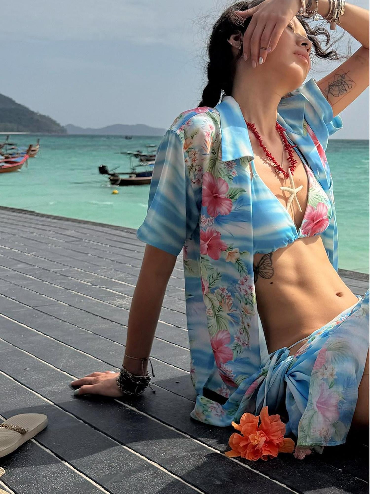 QUORRA S CHORD Tropical Hibiscus Garland Ocean Print Women&
