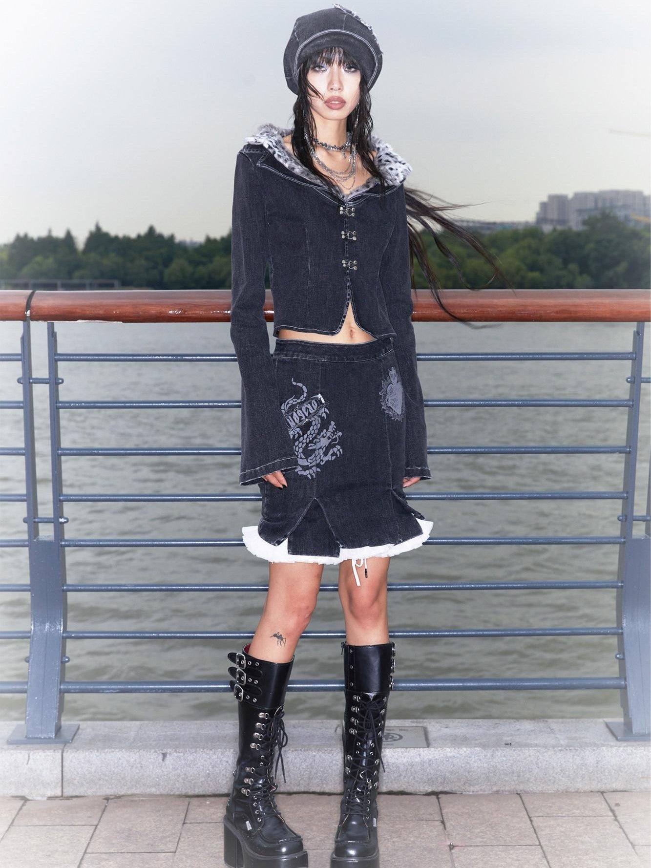 QUORRA S CHORD Wide Round Neck Detachable Fur Collar Women&