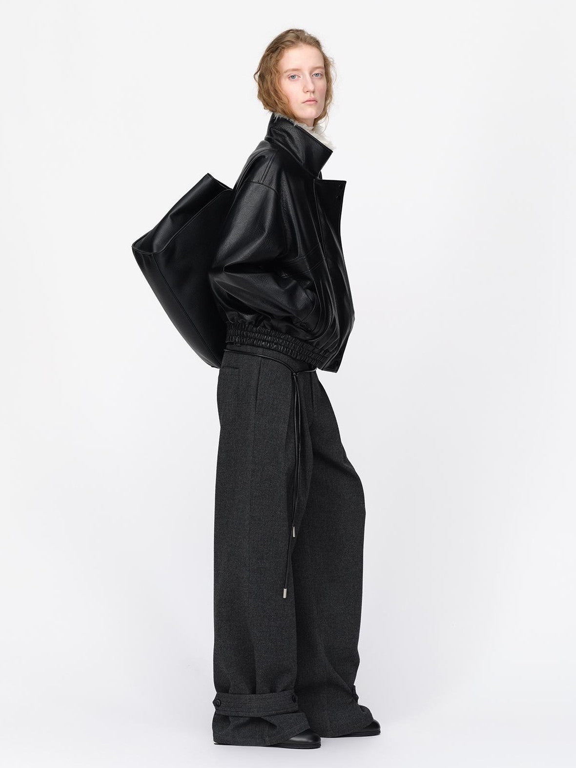 RUN TO THE FUTURE Black Litchi Textured Fur Collar Loose Fit Women&
