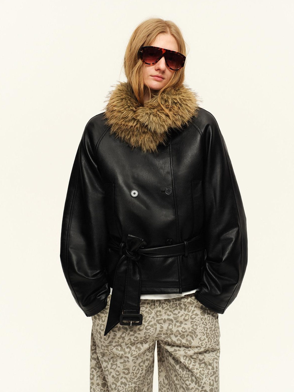RUN TO THE FUTURE Cotton Filled Fur Collar Commuter Straight Fit Classic Black Puffer Jackets