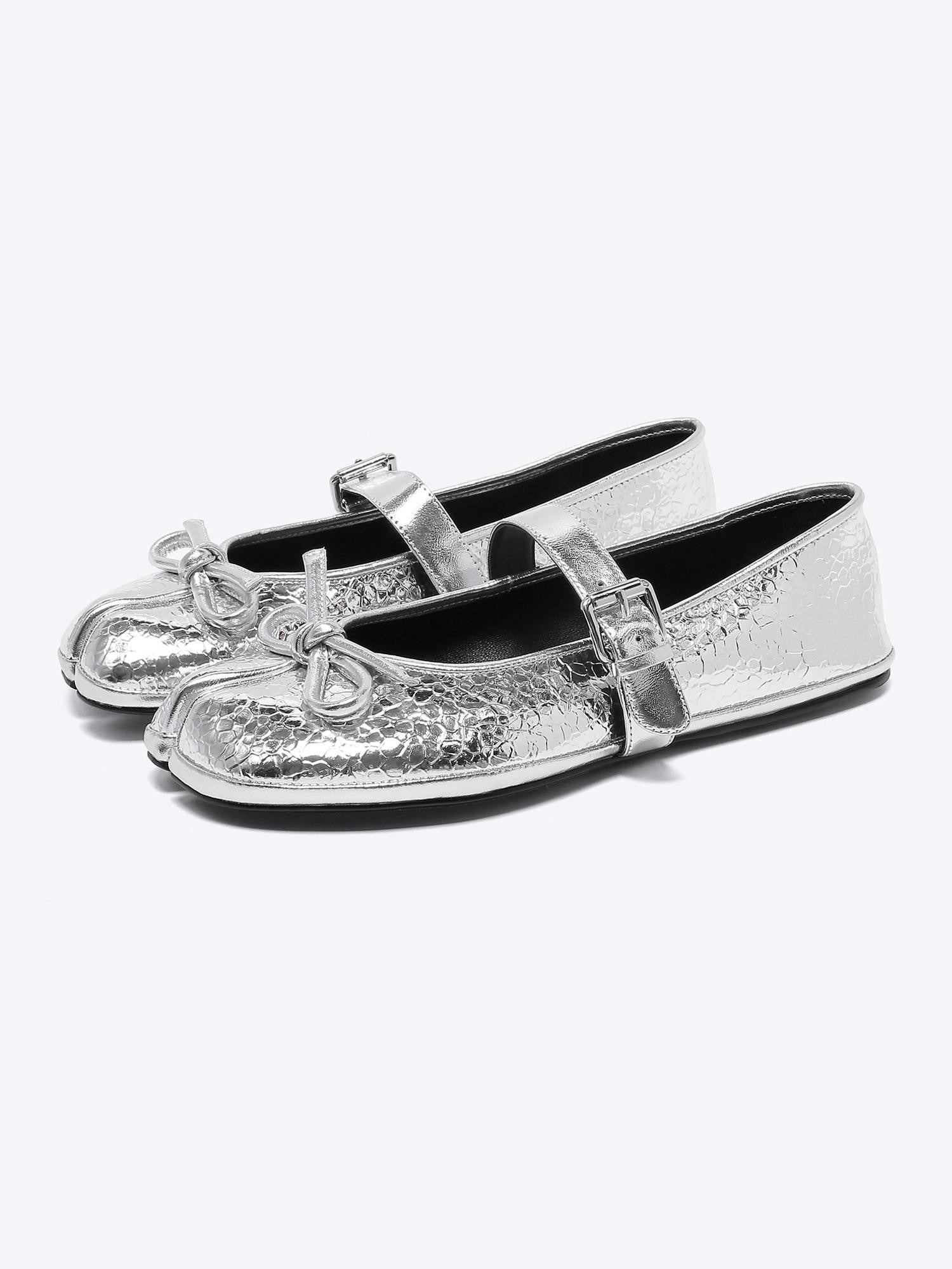 RUN TO THE FUTURE Crocodile Embossed Bow One Strap Low Vamp Mary Jane Women&