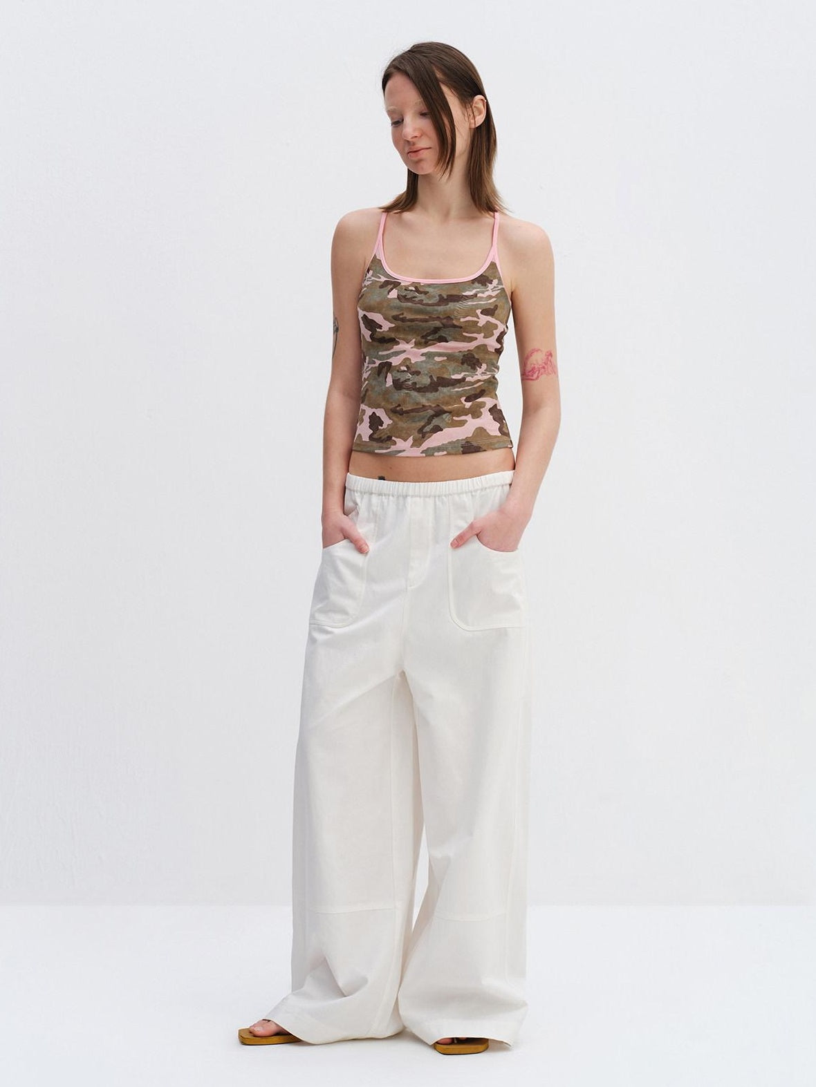 RUN TO THE FUTURE High Stretch Camo Print Slim U Neck Cropped Cotton Blend Women Tank Tops