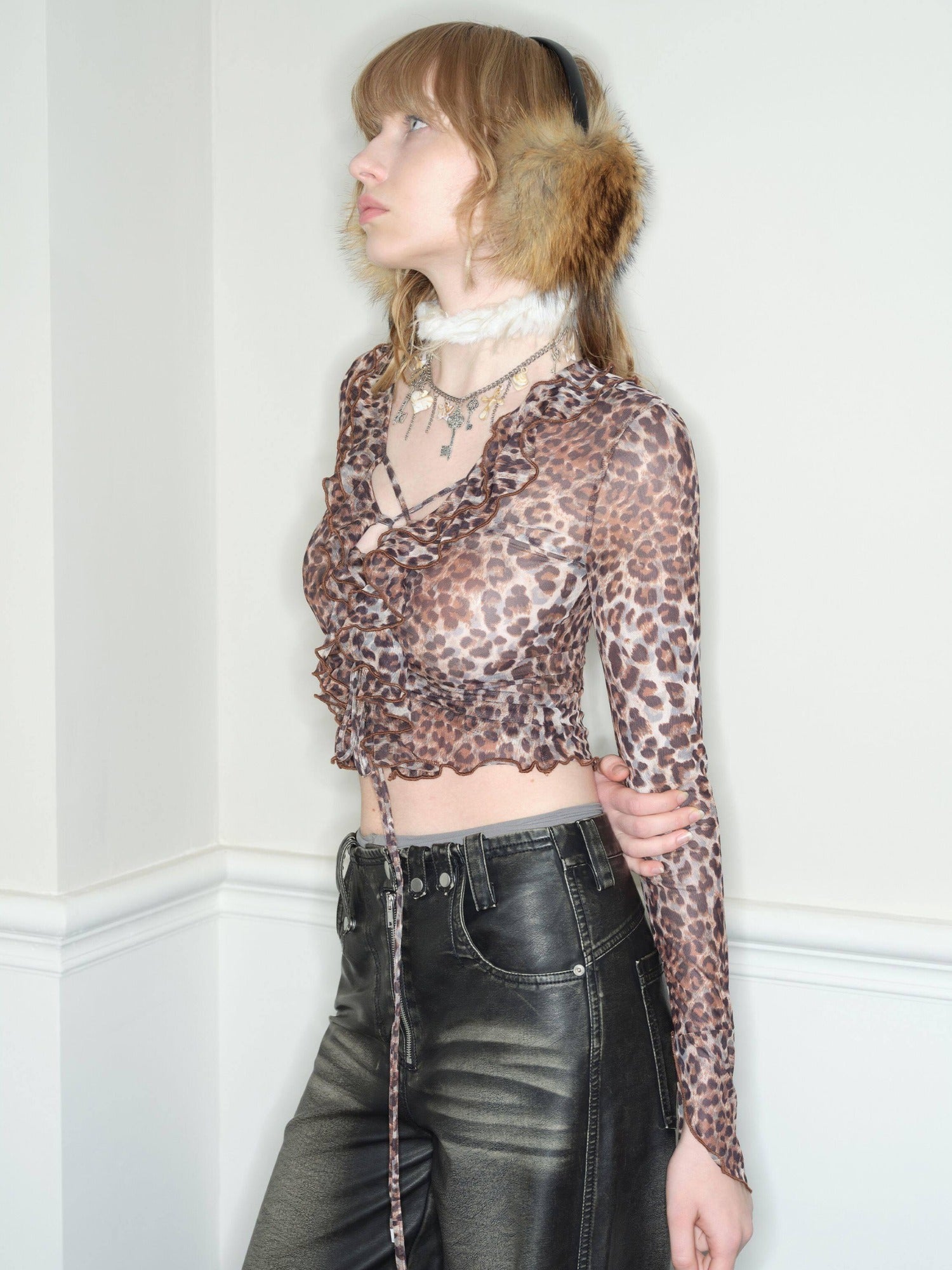 RUN TO THE FUTURE Lightweight Breathable Slim Tie Front Women Short Leopard Print Cardigan Blouses