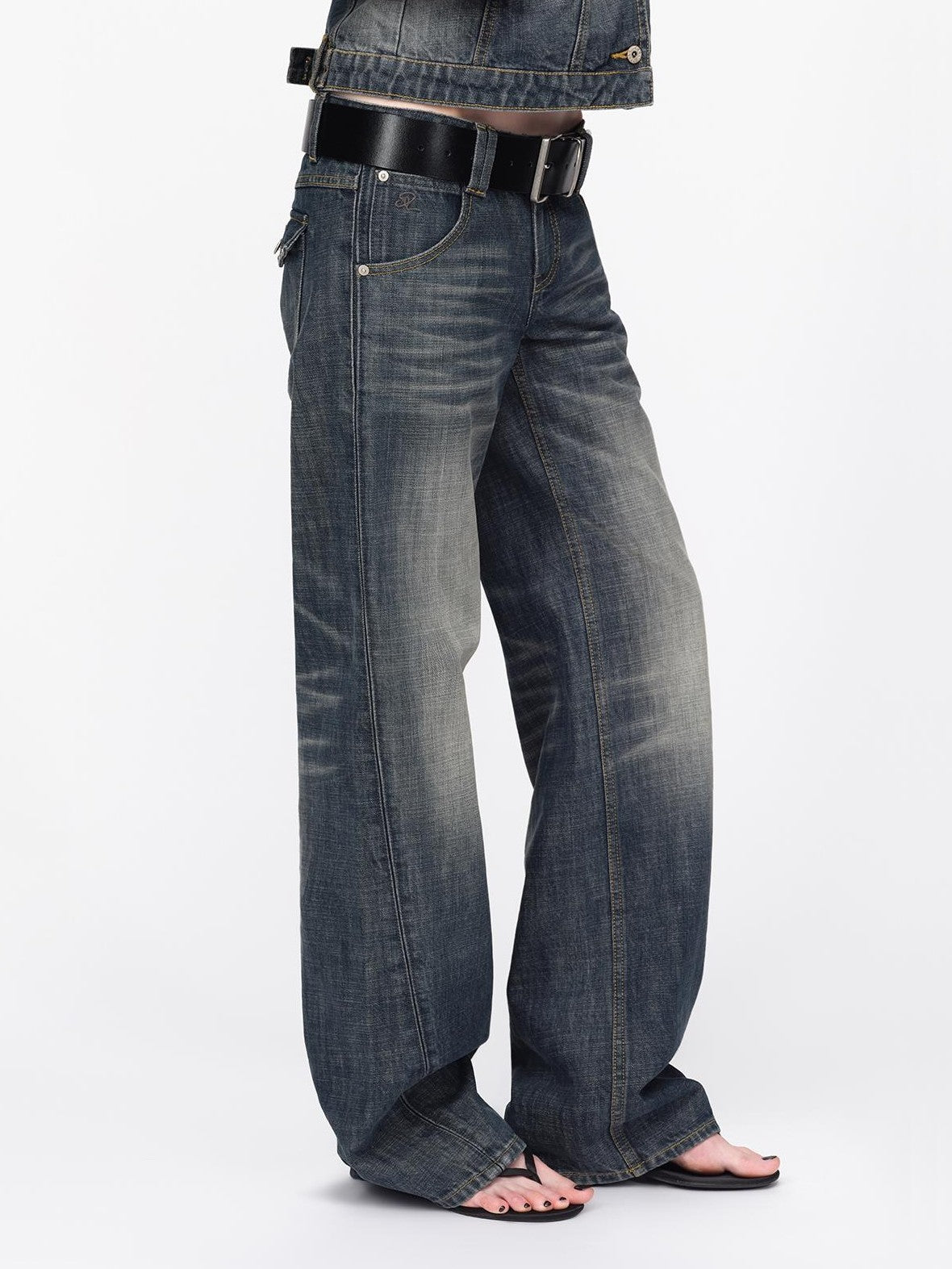 RUN TO THE FUTURE Low-rise Vintage Washed Cat Whisker Women&