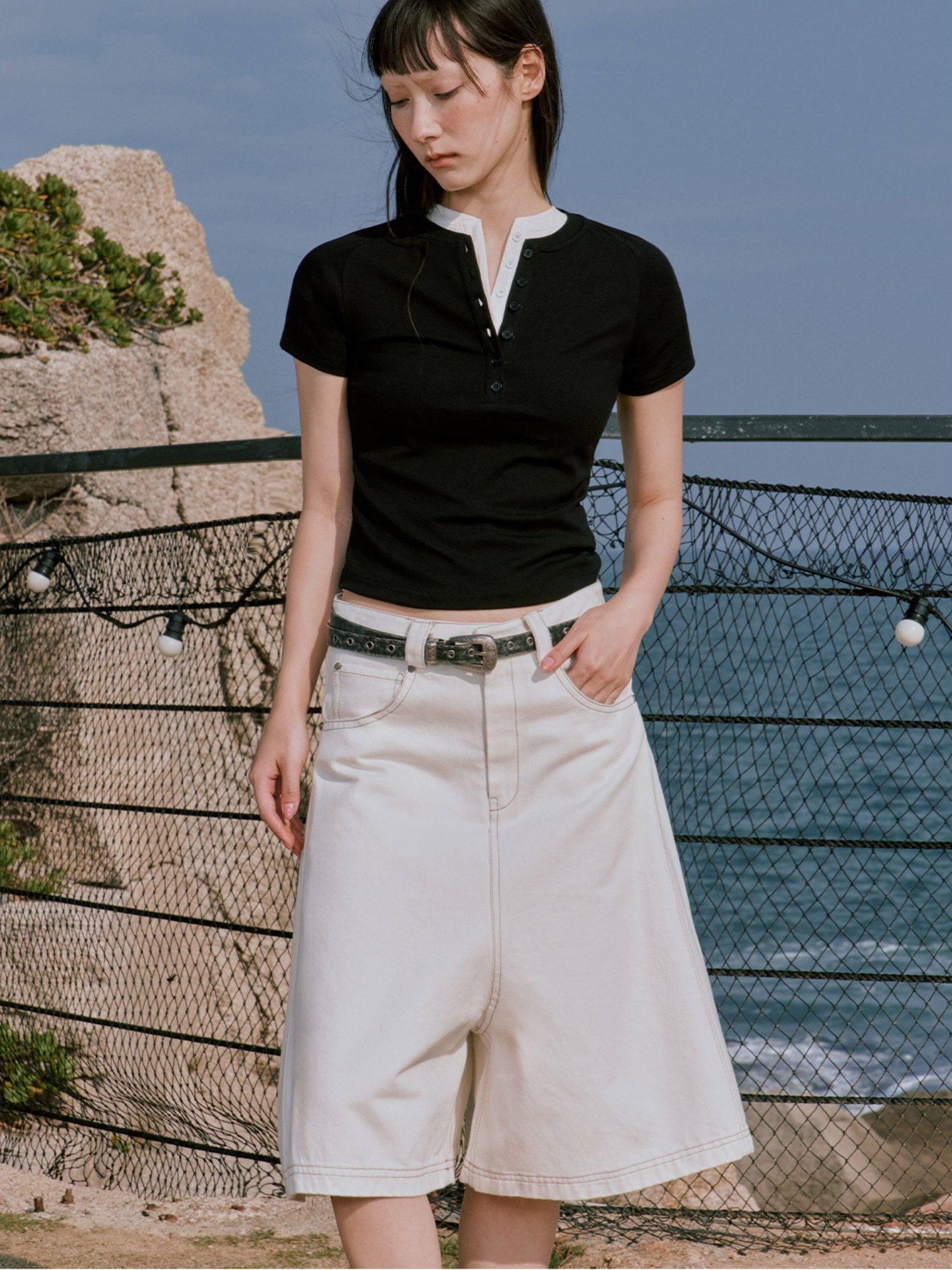 RUN TO THE FUTURE Pure Cotton Low Rise Minimal Straight Pockets Women Ivory Denim Shorts
