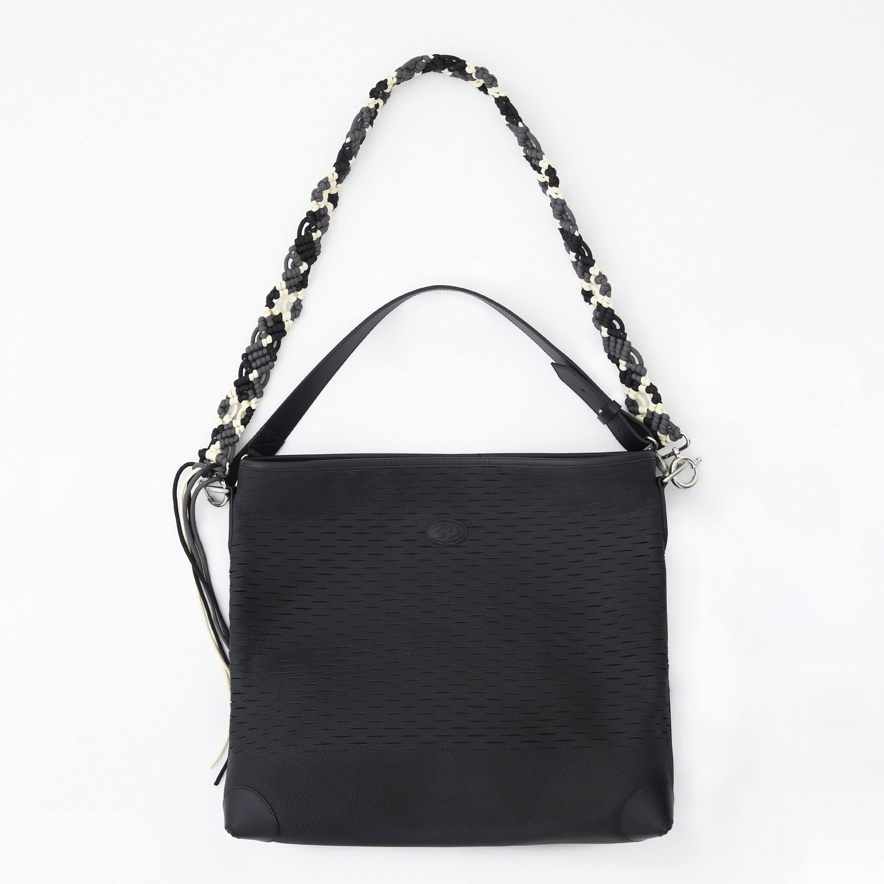 RUN_TO_THE_FUTURE_Spacious_Woven_Minimalist_Single_Strap_Commuter_Women_Black_Shoulder_Bags_MISSTT