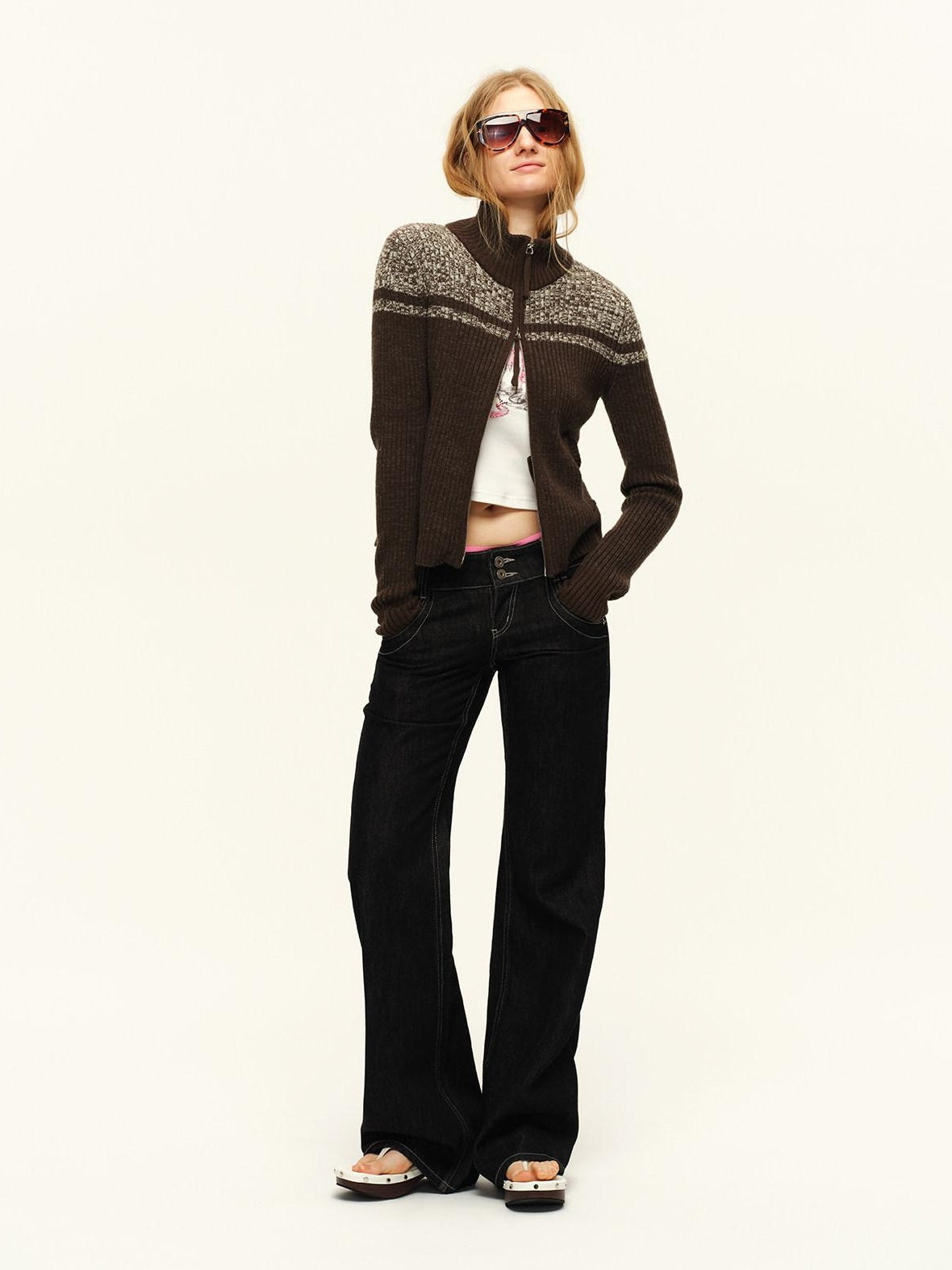 RUN TO THE FUTURE Vintage Washed Low Rise Pocket Detail Women Cotton Dark Wash Straight Jeans