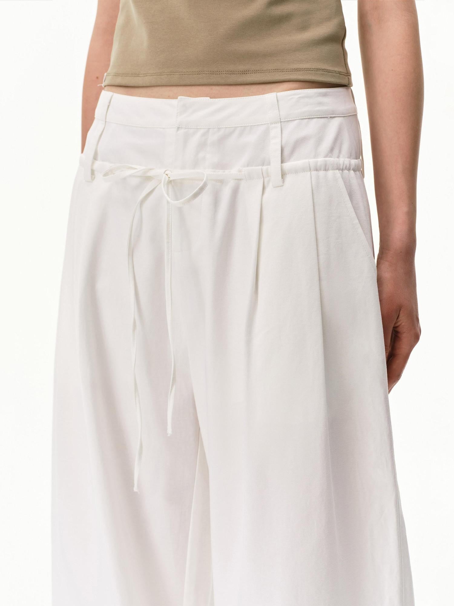 RUN TO THE FUTURE White Double Waist Drawstring Curved Women&