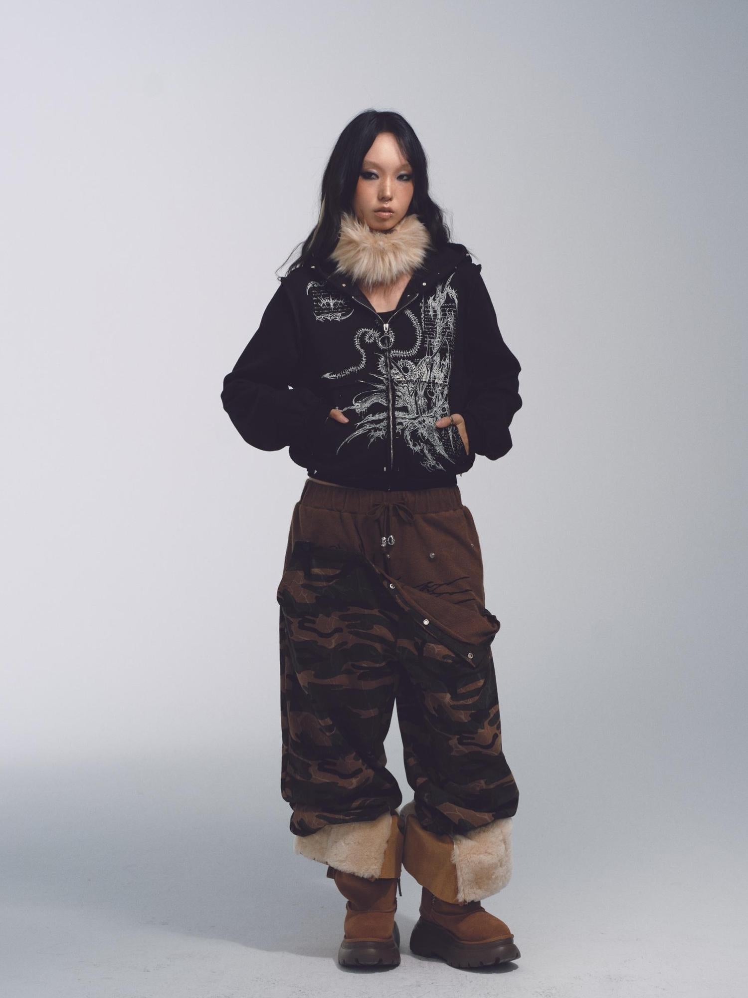 NONAME SPACE Raw Edge Fleece Lined Oversized Print Sweatshirt With Rivets