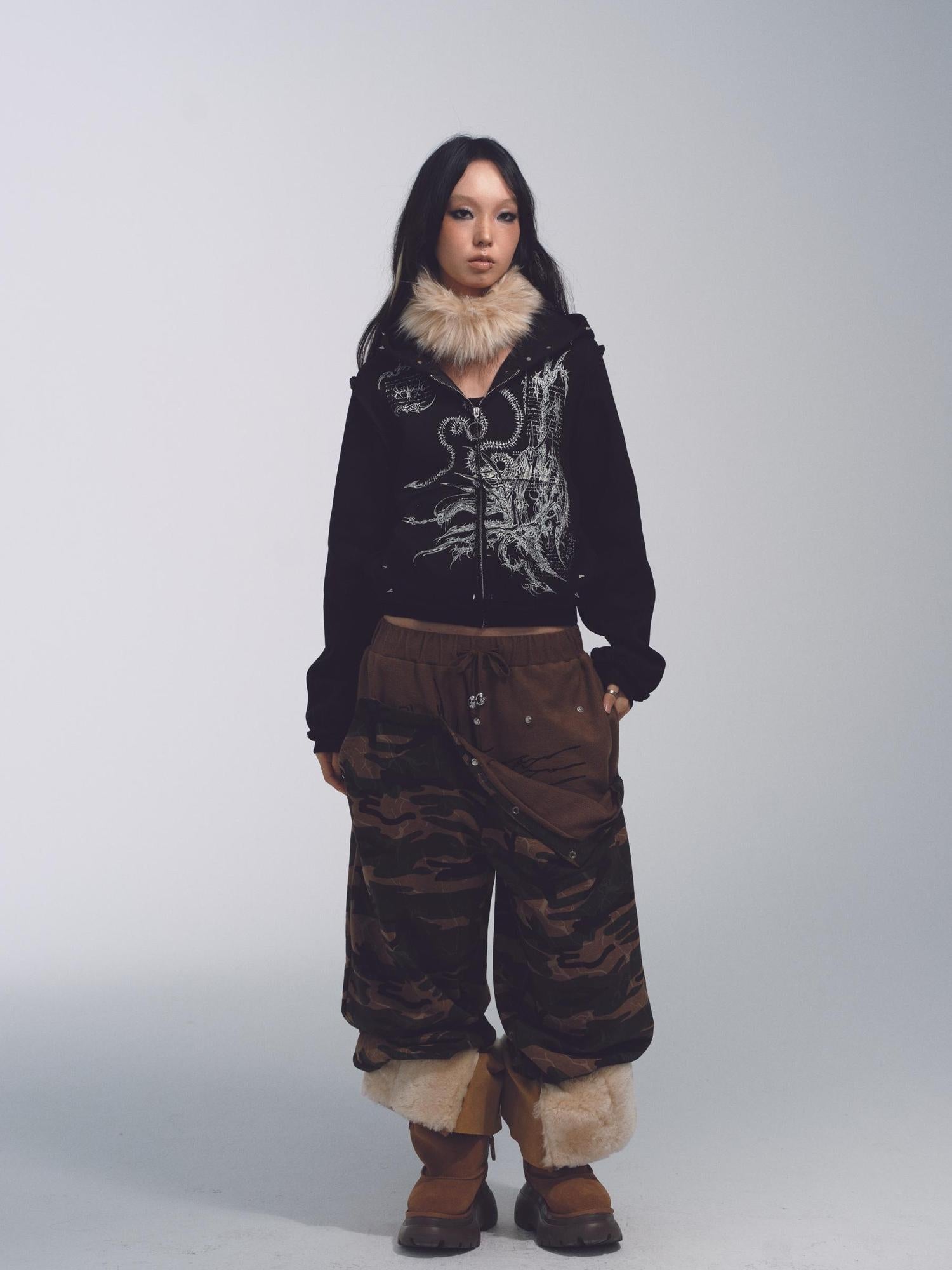 NONAME SPACE Raw Edge Fleece Lined Oversized Print Sweatshirt With Rivets