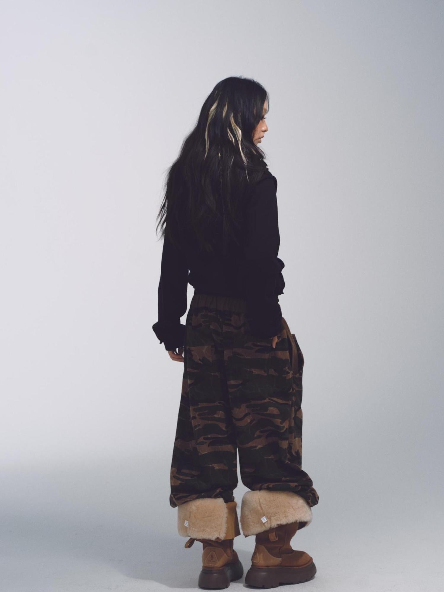 NONAME SPACE Raw Edge Fleece Lined Oversized Print Sweatshirt With Rivets
