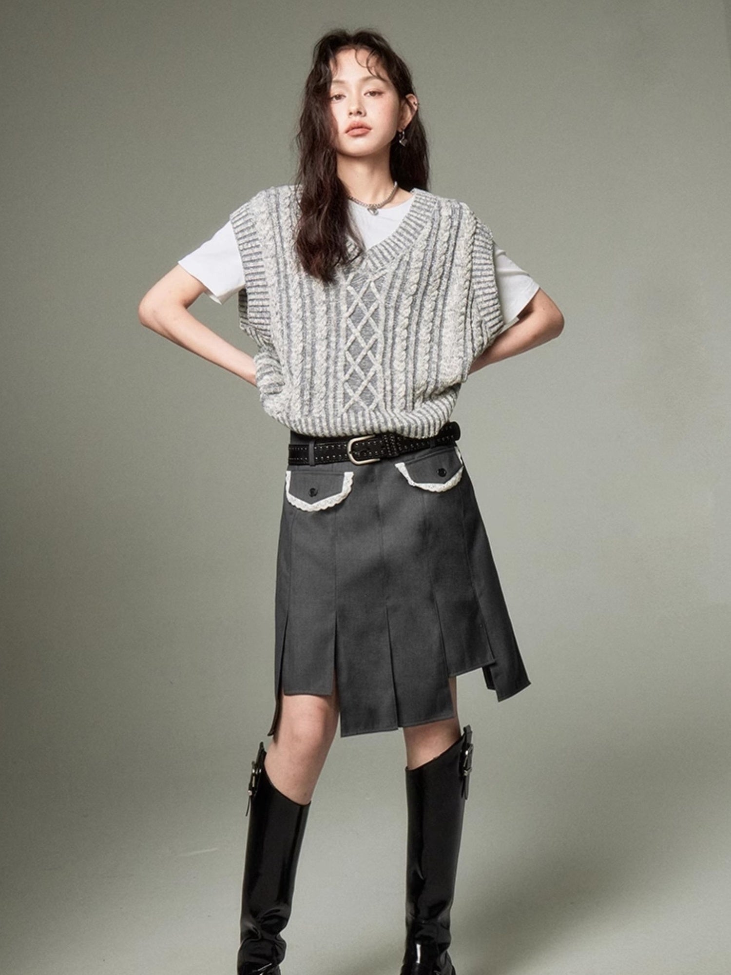 DIDDI MODA Rebel Academia Asymmetrical Pleated Skirt