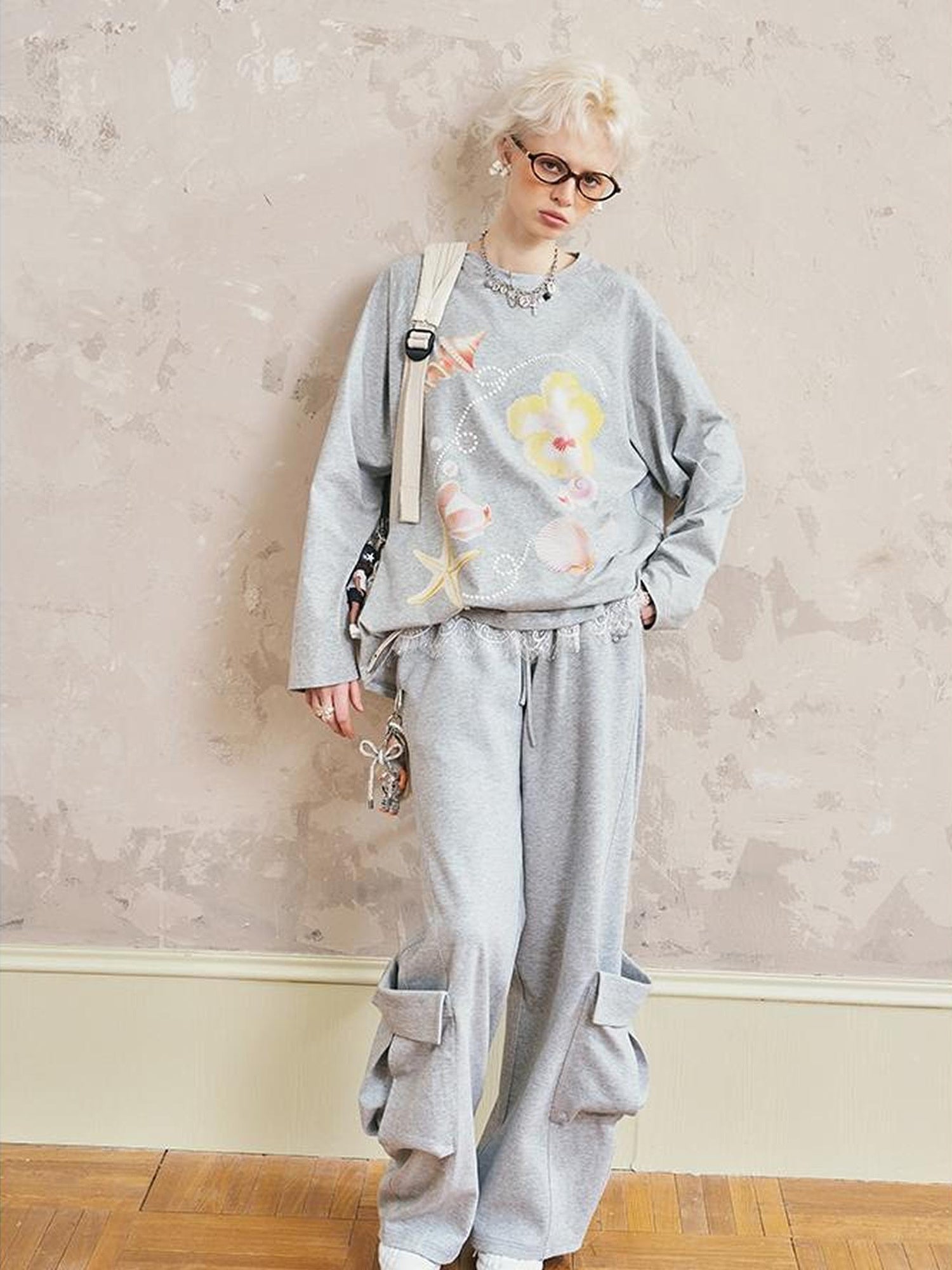 DIDDI MODA Relaxed Cargo Jogger With Embroidered Grapes