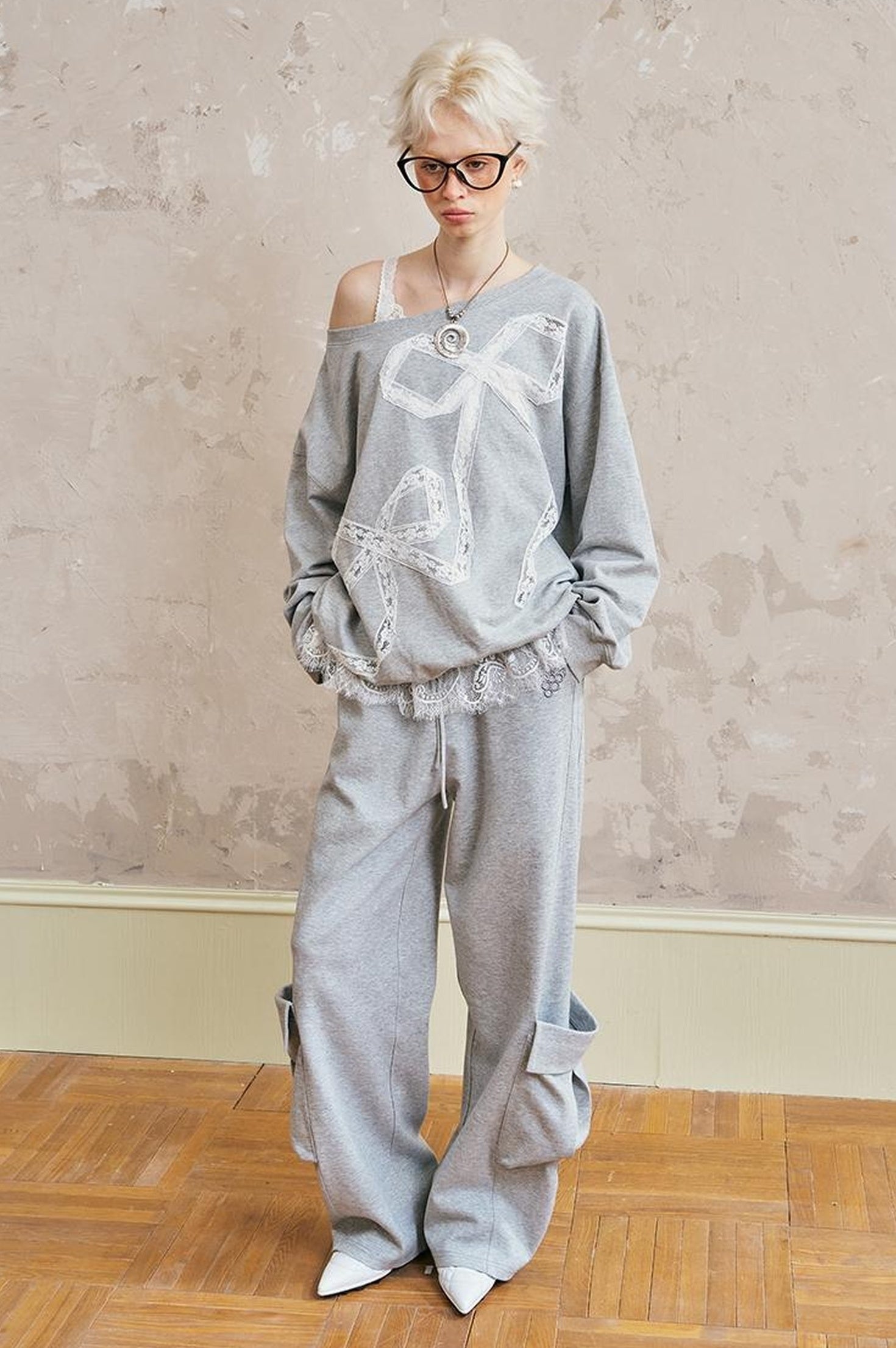 DIDDI MODA Relaxed Cargo Jogger With Embroidered Grapes