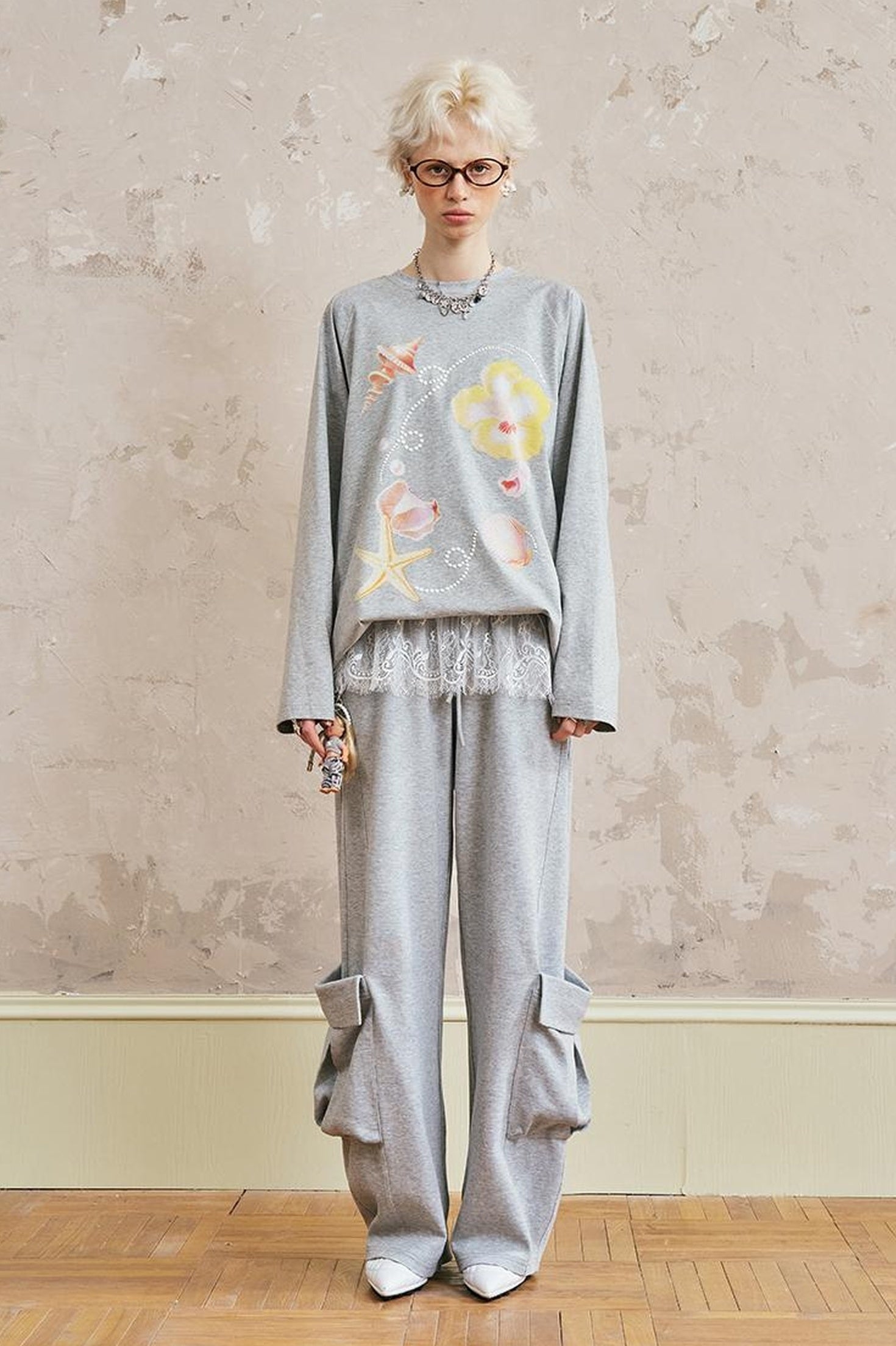 DIDDI MODA Relaxed Cargo Jogger With Embroidered Grapes