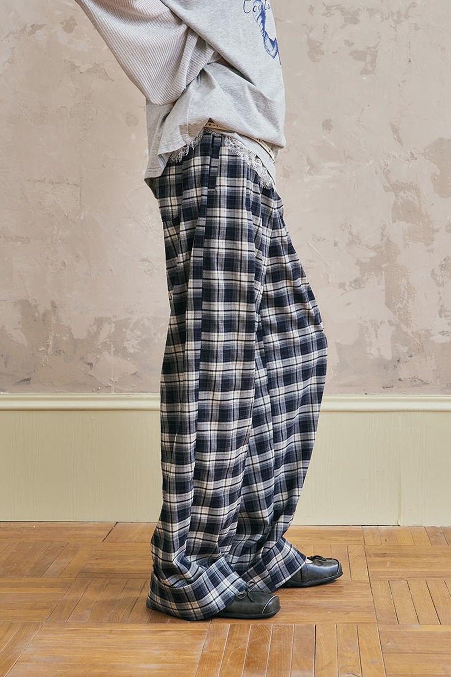 Relaxed Fold Hem Checkered Pants