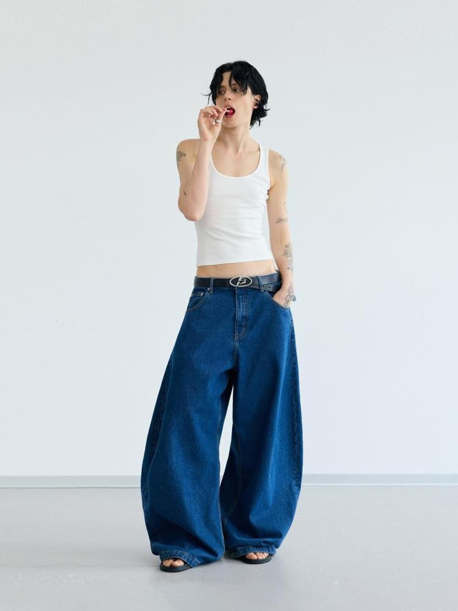 Peoplesense Retro Distressed Curved Blade Wide Leg Jeans