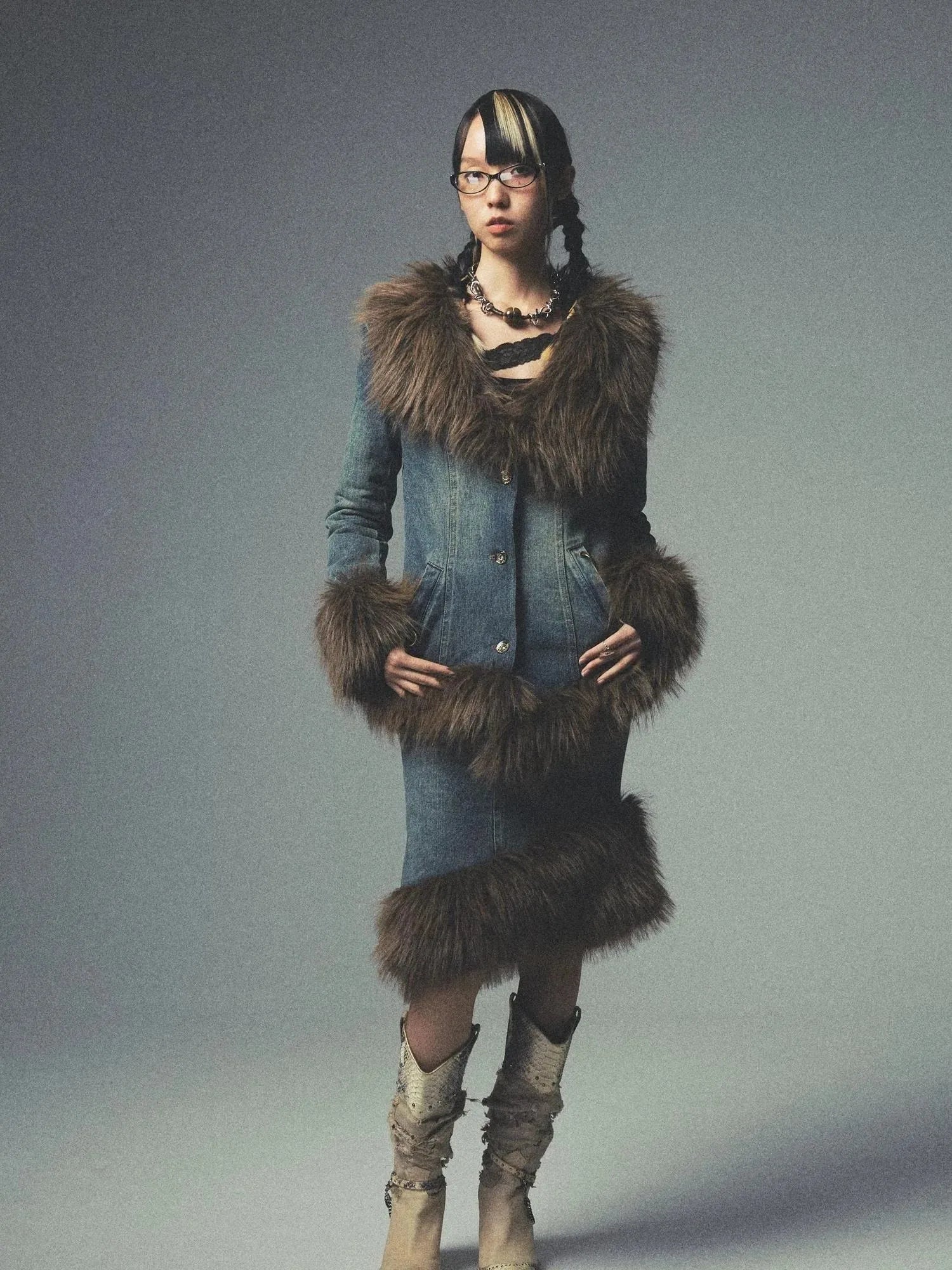 Retro Fur Collar Denim Suit With Detachable Perforated Pants And Quilted Lining