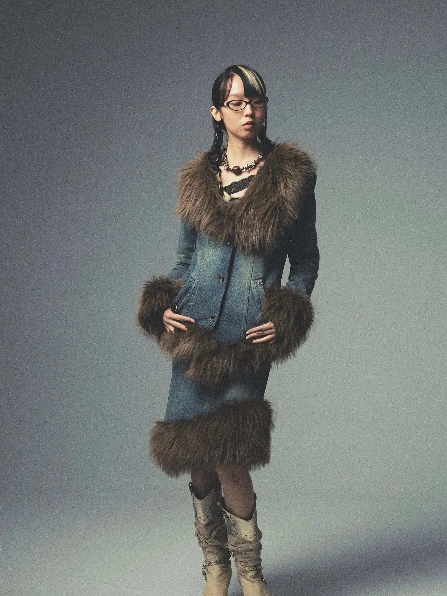 Retro Fur Collar Denim Suit With Detachable Perforated Pants And Quilted Lining
