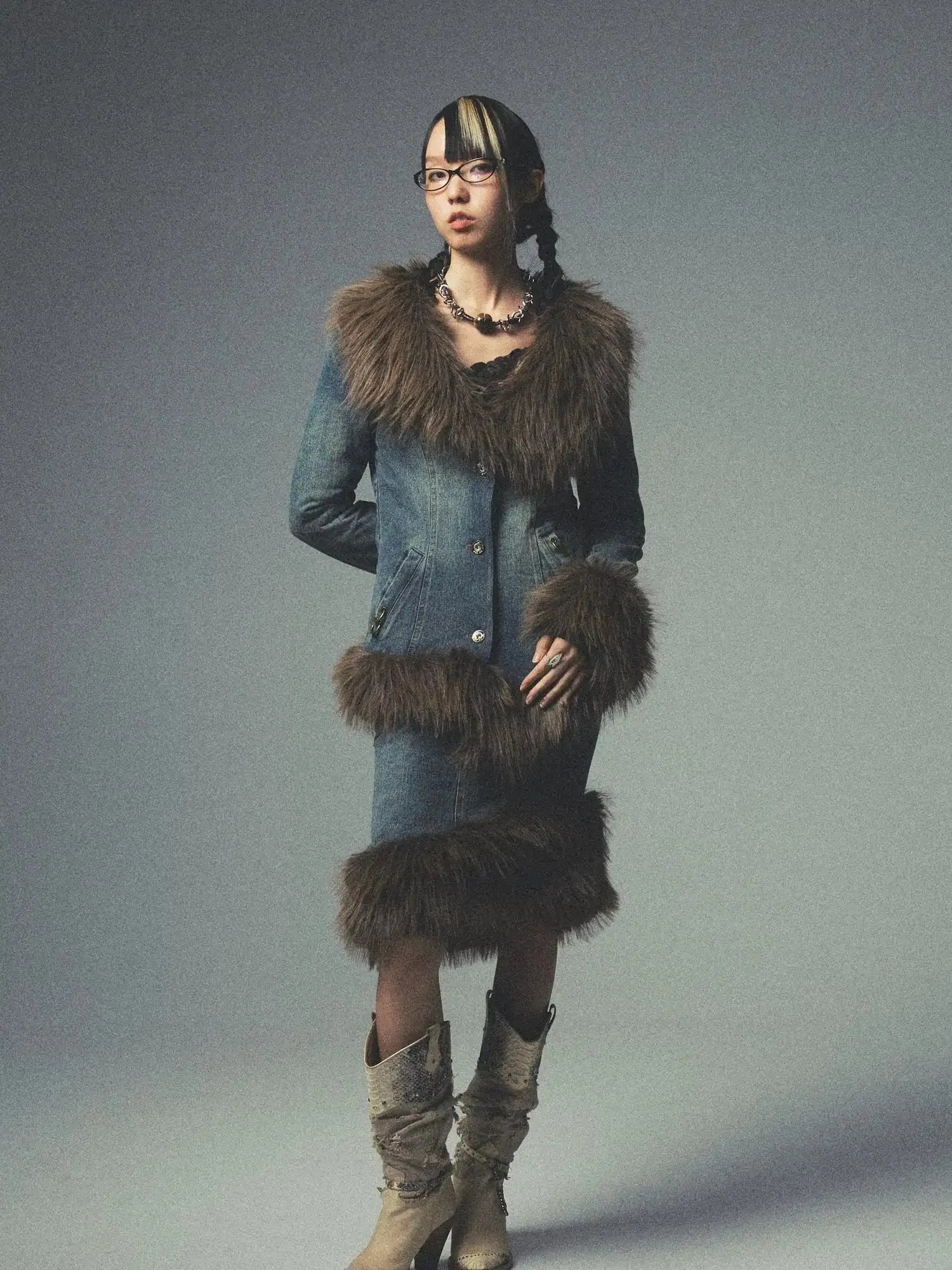 Retro Fur Collar Denim Suit With Detachable Perforated Pants And Quilted Lining