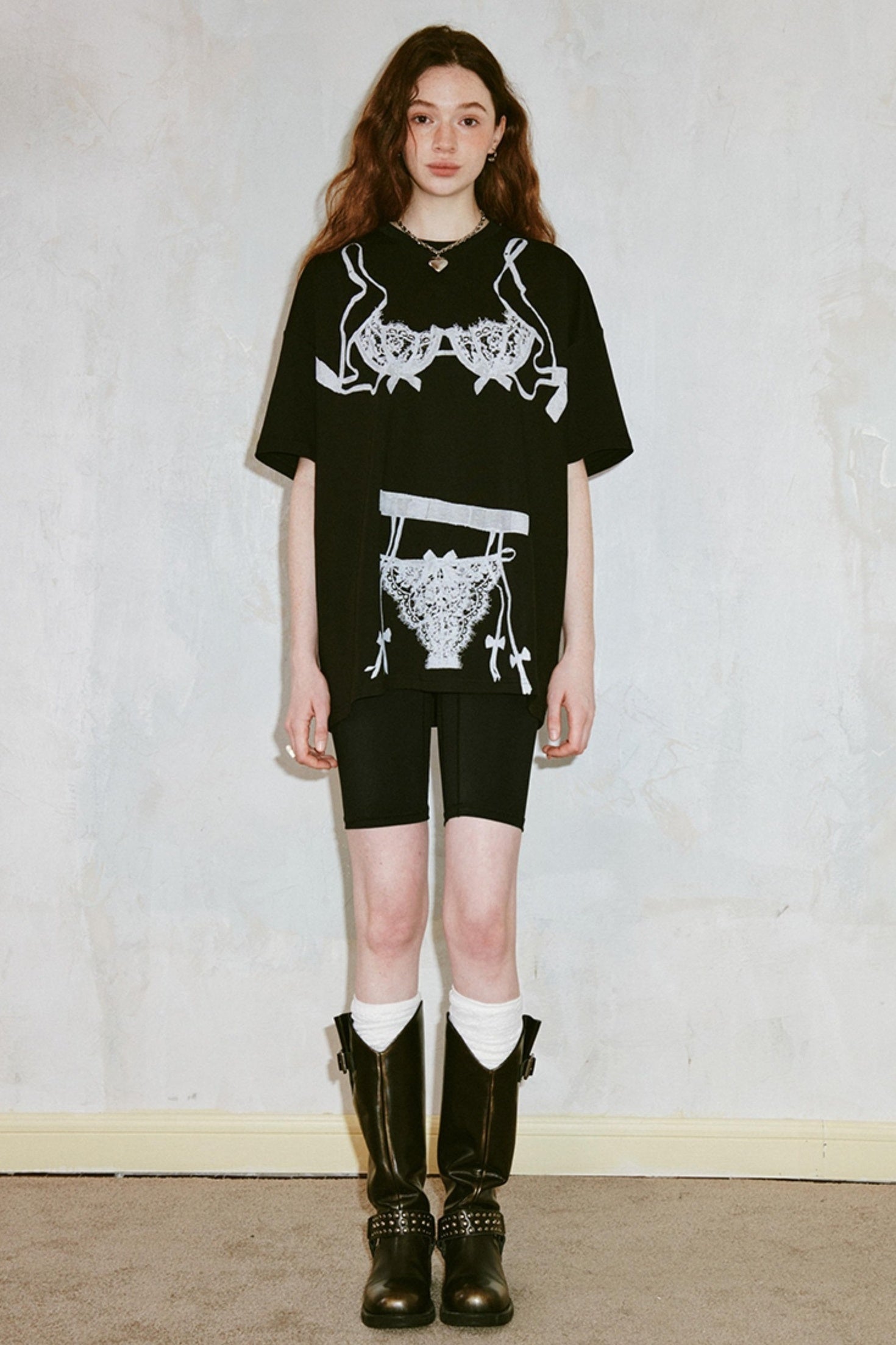 DIDDI MODA Retro Illusion Lingerie Print Relaxed Tee