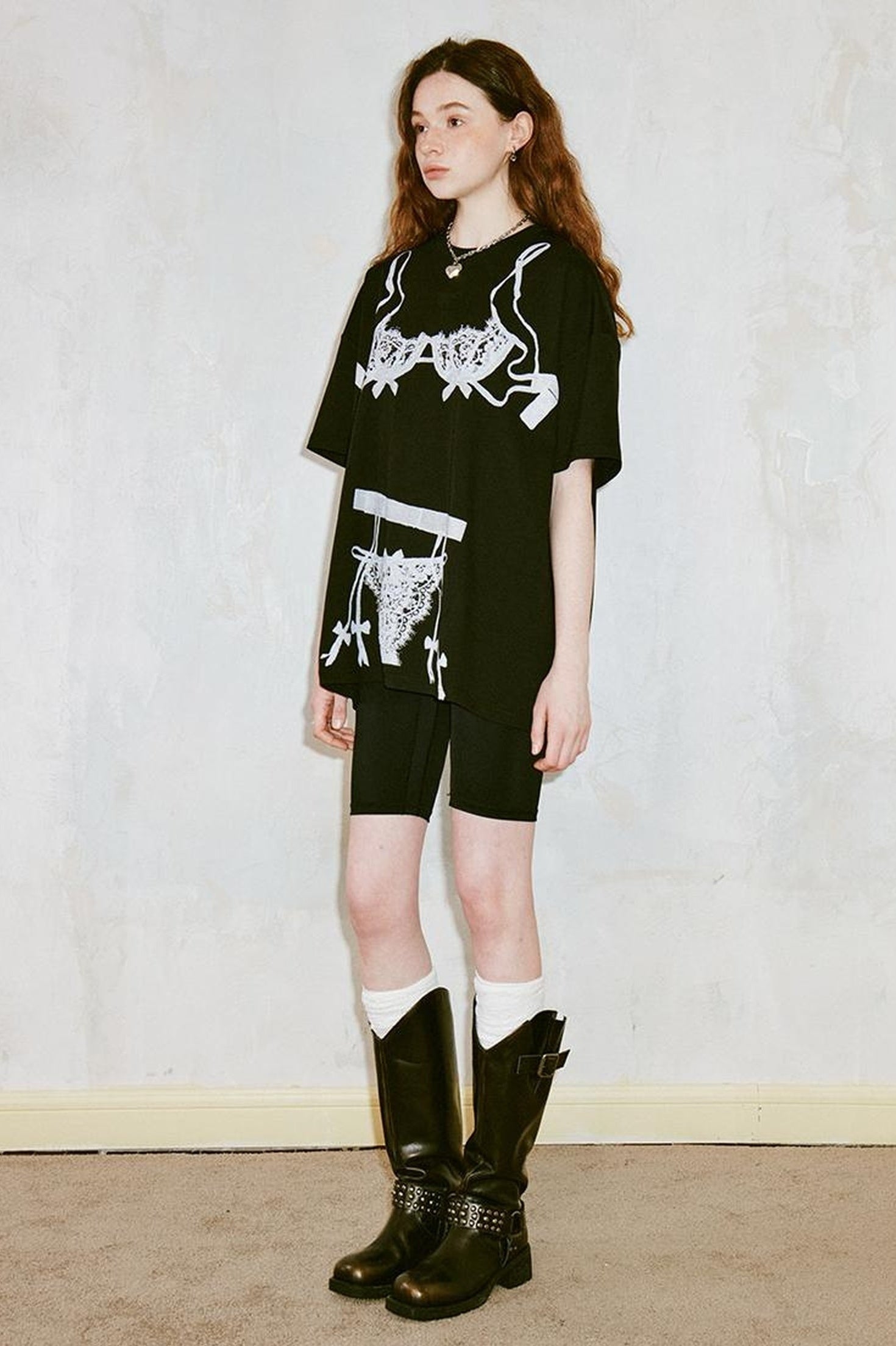 DIDDI MODA Retro Illusion Lingerie Print Relaxed Tee