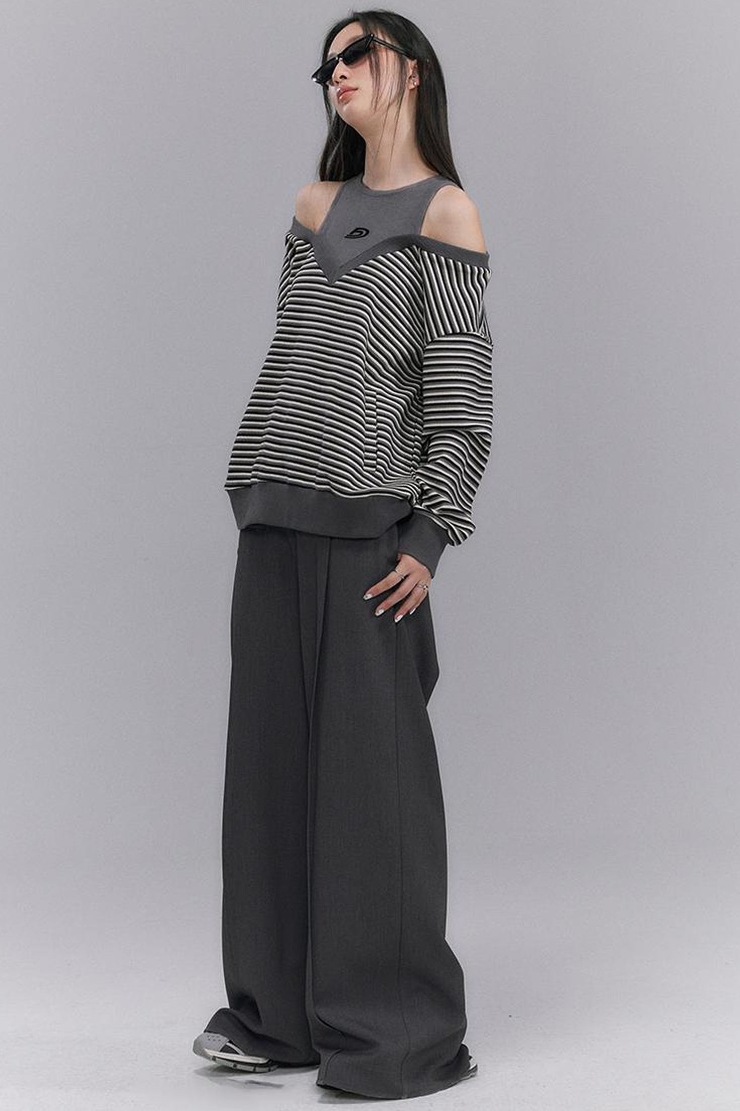 DIDDI MODA Retro Stripe Off Shoulder V Neck Sweatshirt