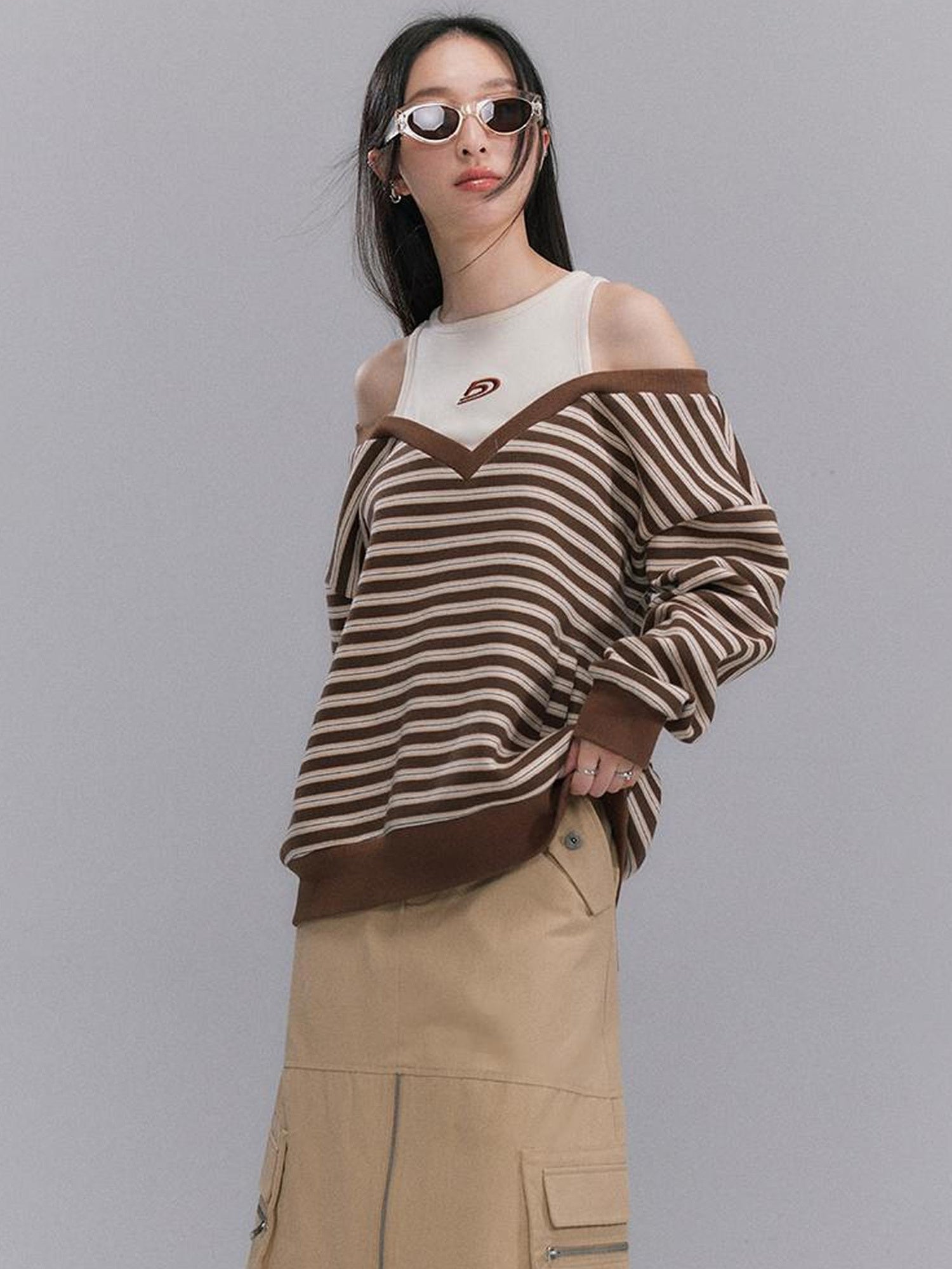 DIDDI MODA Retro Stripe Off Shoulder V Neck Sweatshirt