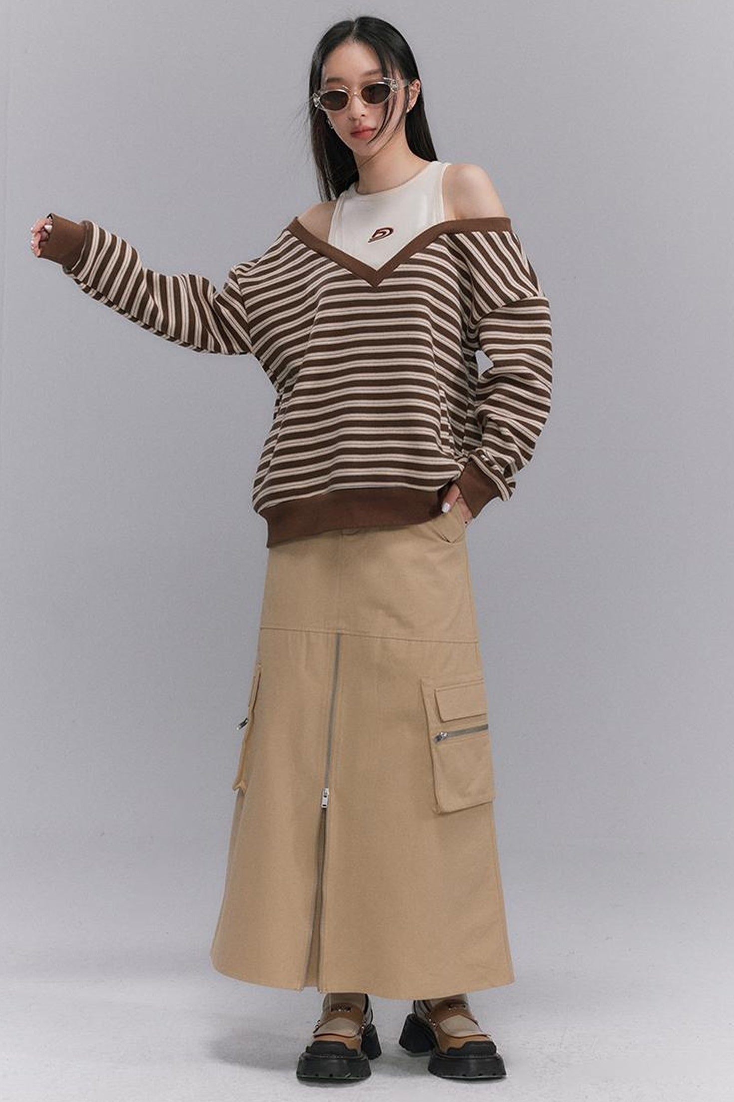 DIDDI MODA Retro Stripe Off Shoulder V Neck Sweatshirt