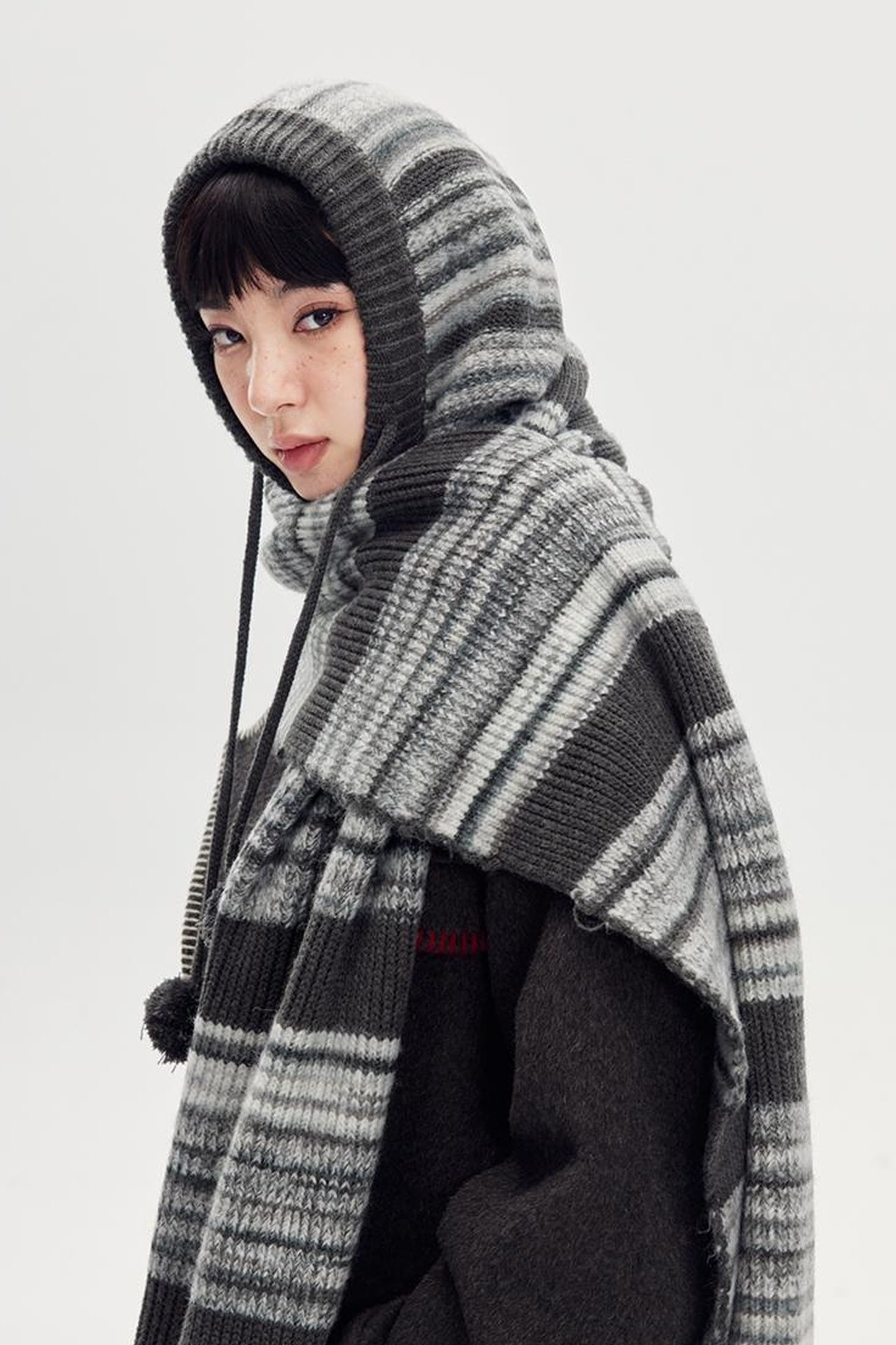DIDDI MODA Retro Striped Knit Beanie Scarf Set
