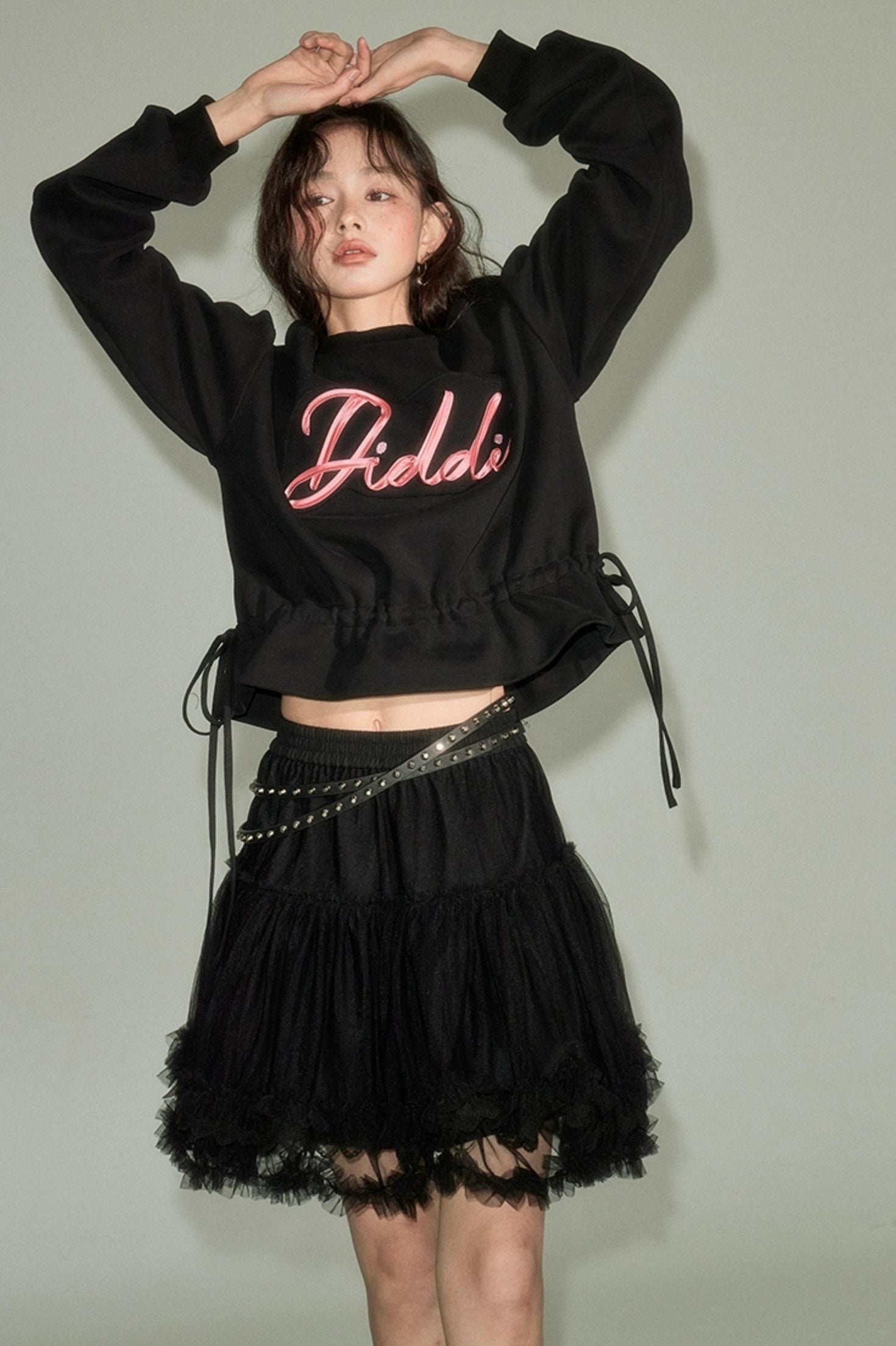 DIDDI MODA Ribbon Embroidered Cropped Sweatshirt With Stacked Sleeves