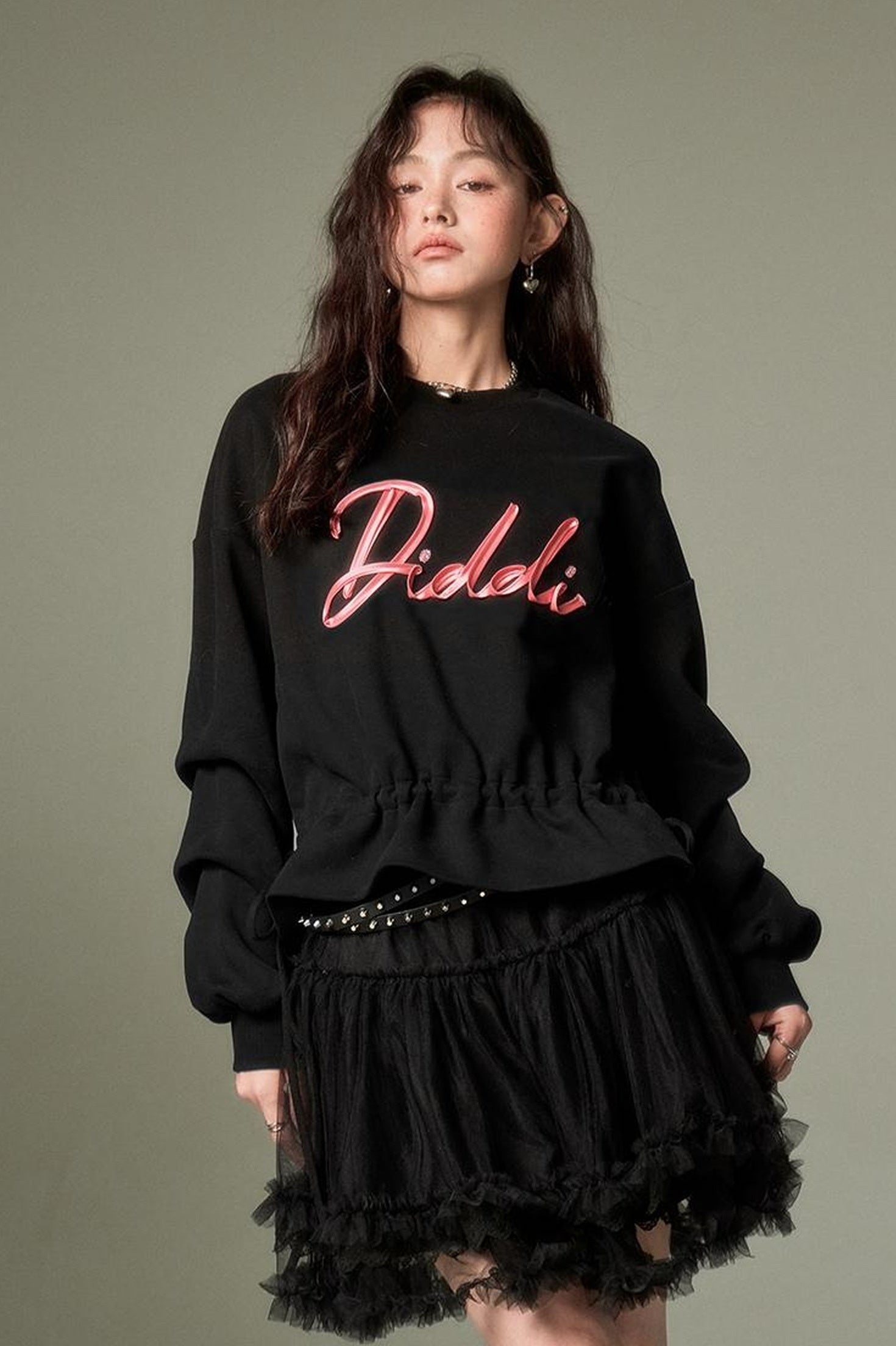 DIDDI MODA Ribbon Embroidered Cropped Sweatshirt With Stacked Sleeves