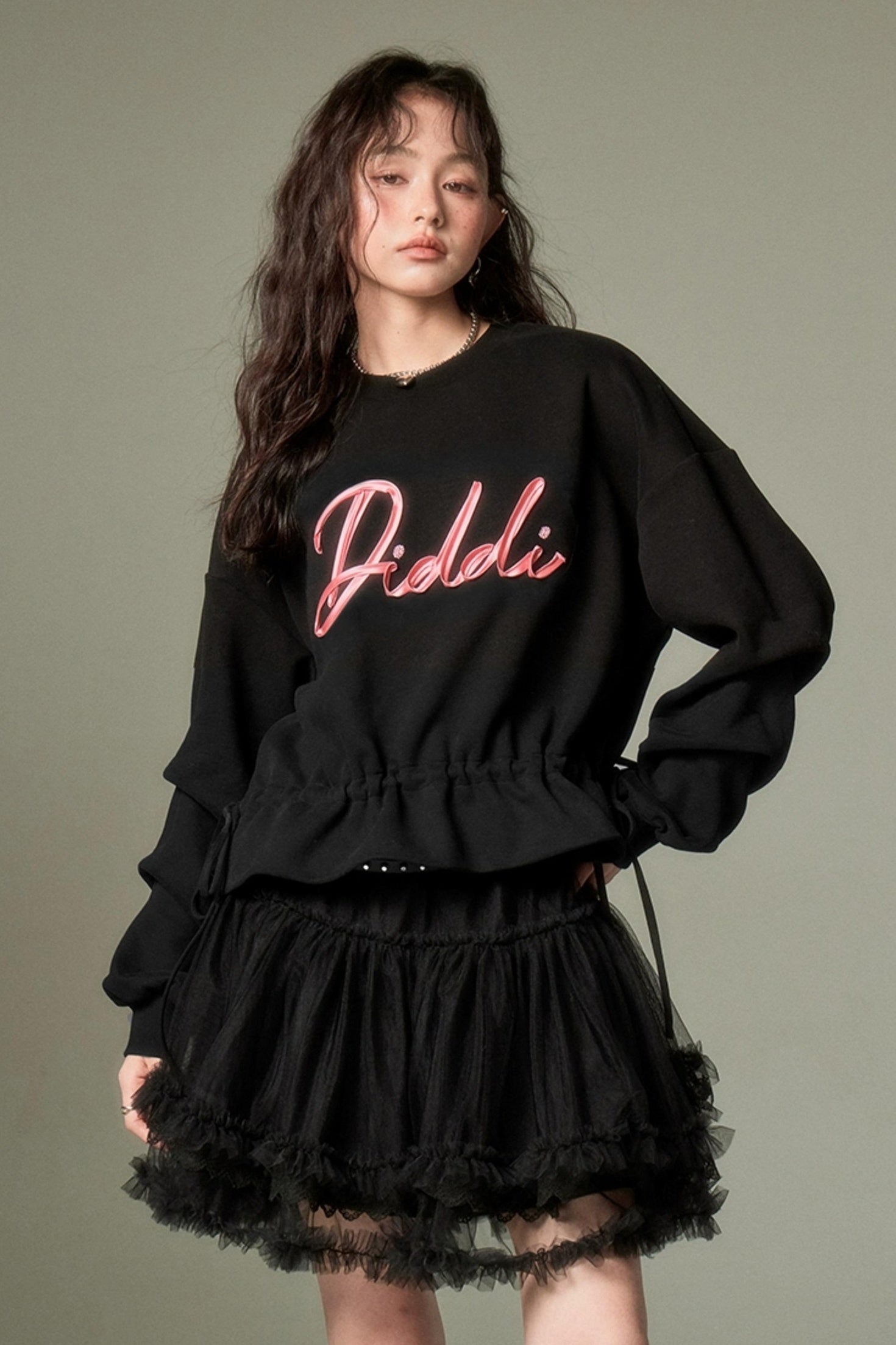 DIDDI MODA Ribbon Embroidered Cropped Sweatshirt With Stacked Sleeves