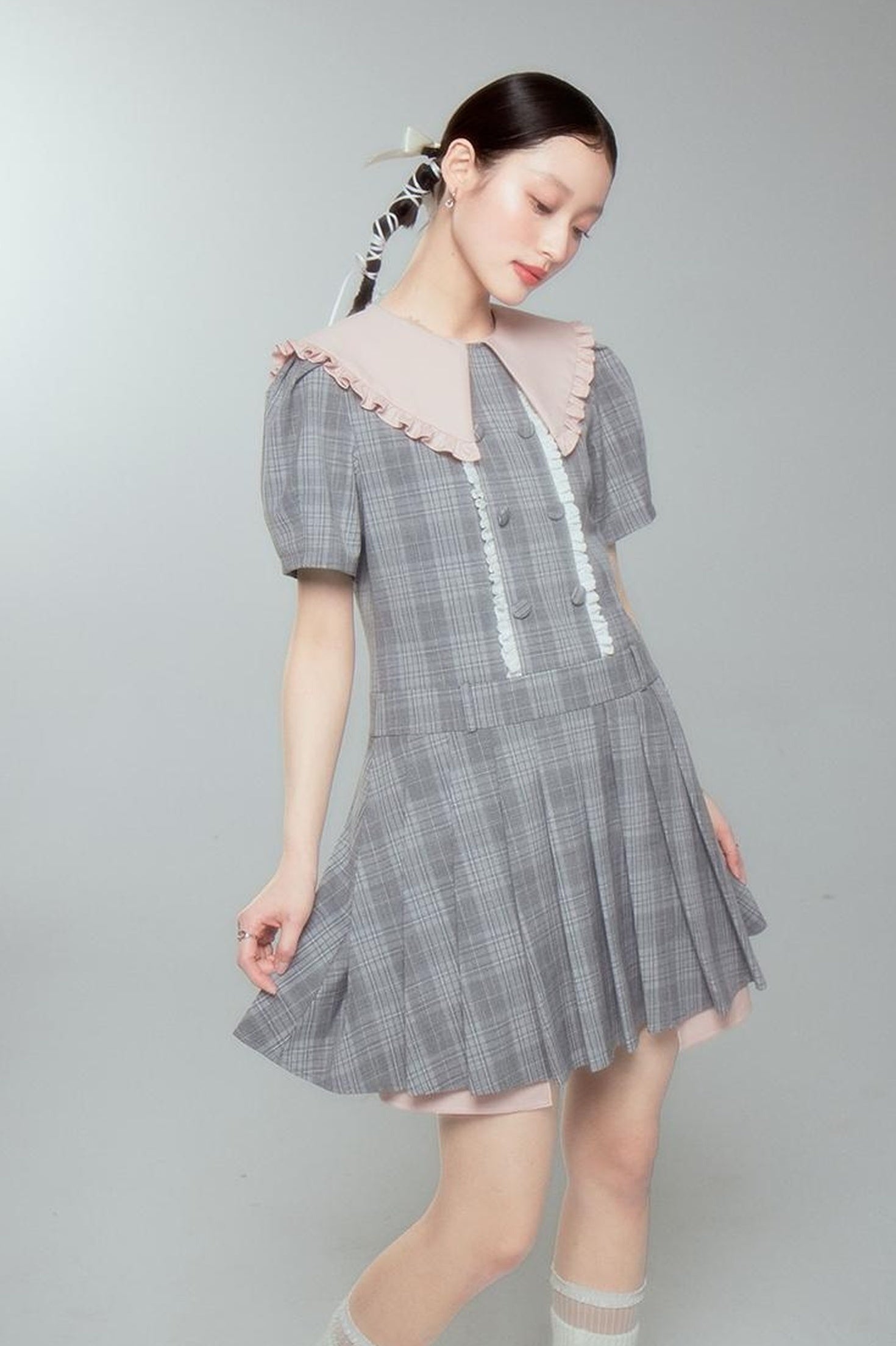DIDDI MODA Romantic Lace Peter Pan Collar Summer Waist Defining Mini Dress