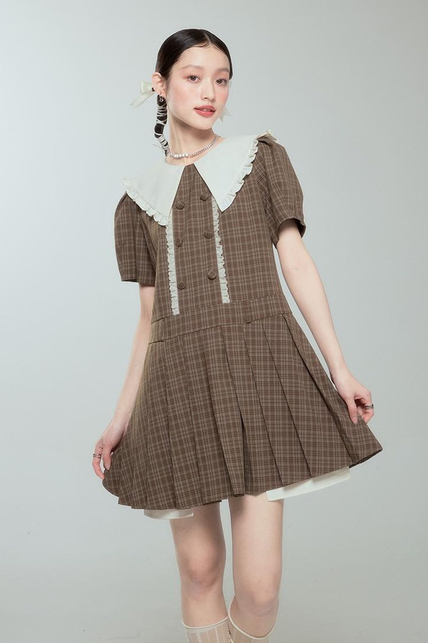 DIDDI MODA Romantic Lace Peter Pan Collar Summer Waist Defining Mini Dress