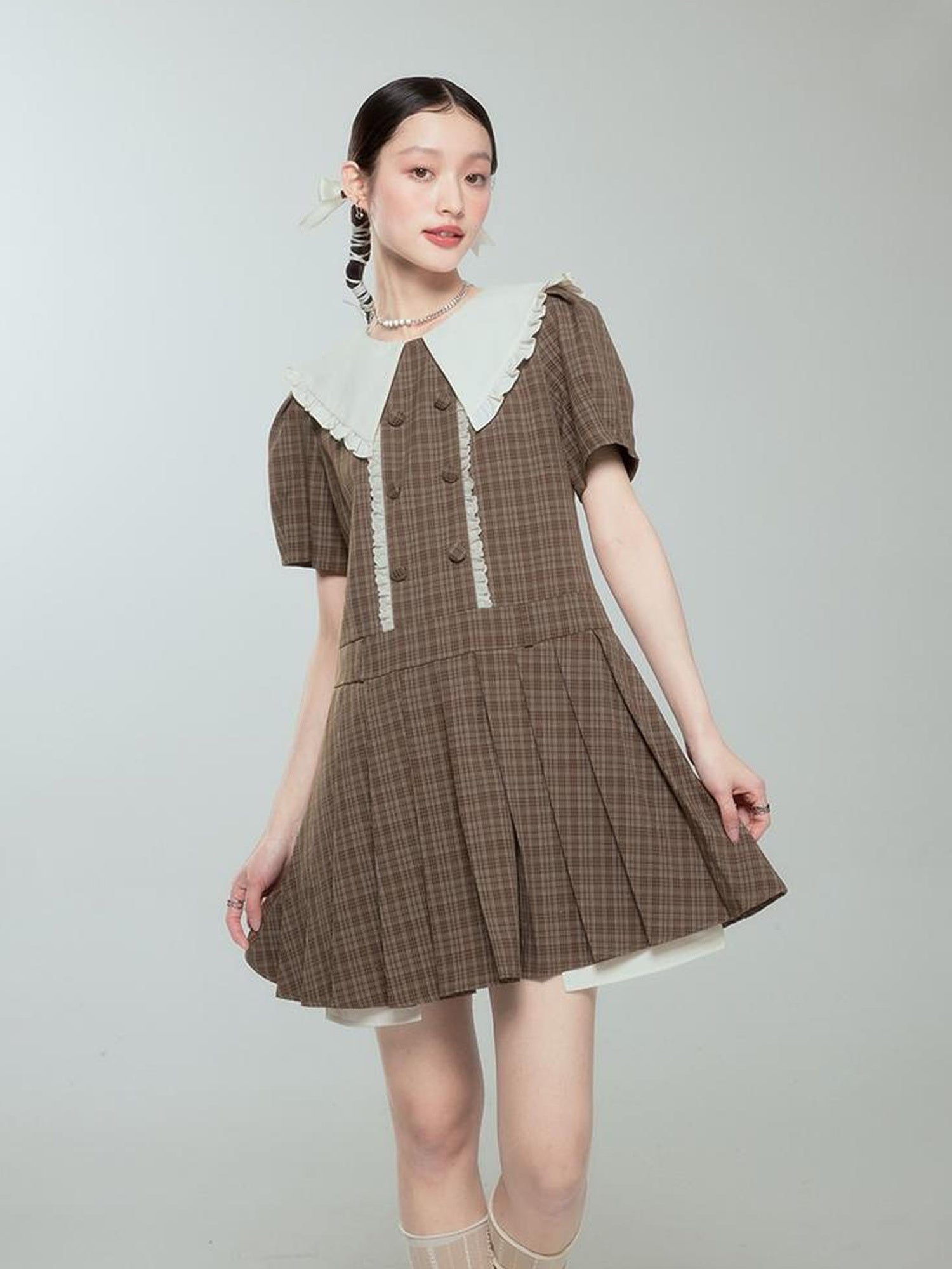 DIDDI MODA Romantic Lace Peter Pan Collar Summer Waist Defining Mini Dress