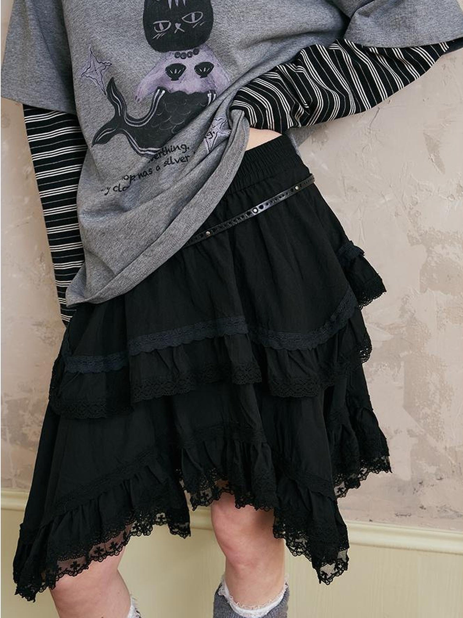 DIDDI MODA Romantic Lace Tiered Asymmetrical Midi Skirt