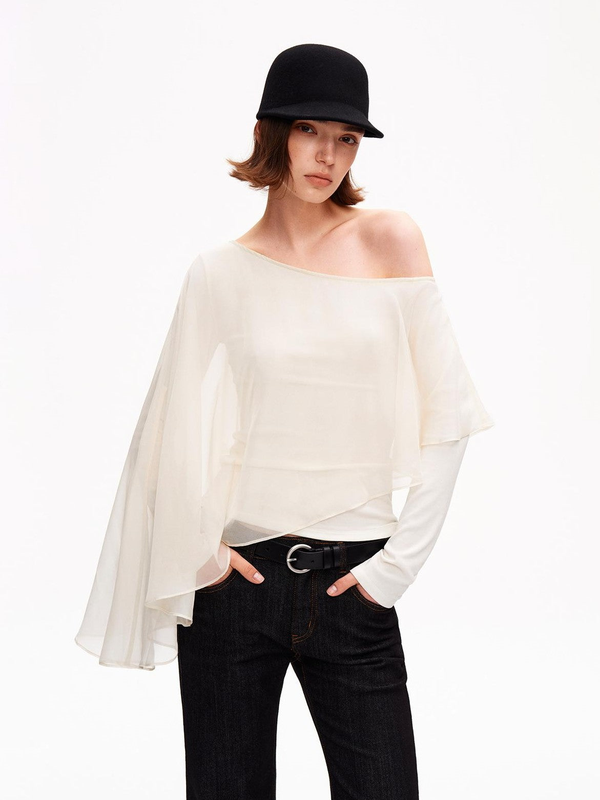 STRIKE A POSE Asymmetric Bell Sleeve Knit Women&
