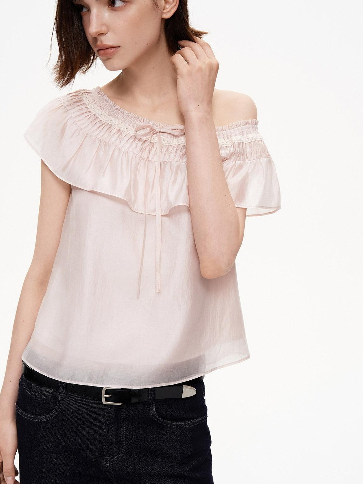 STRIKE A POSE Blush Pink Ruffle Lace Diagonal Women&