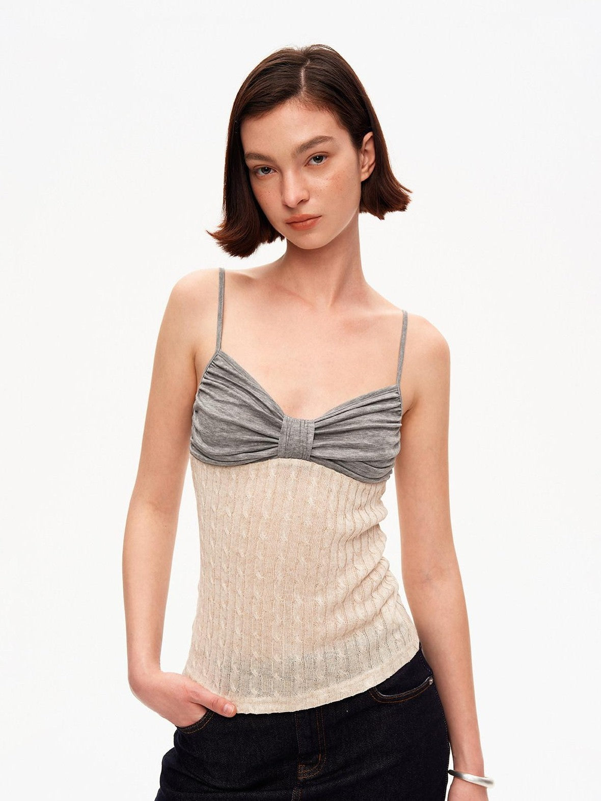 STRIKE A POSE Colorblock Cable Knit V-neck Slim Women&