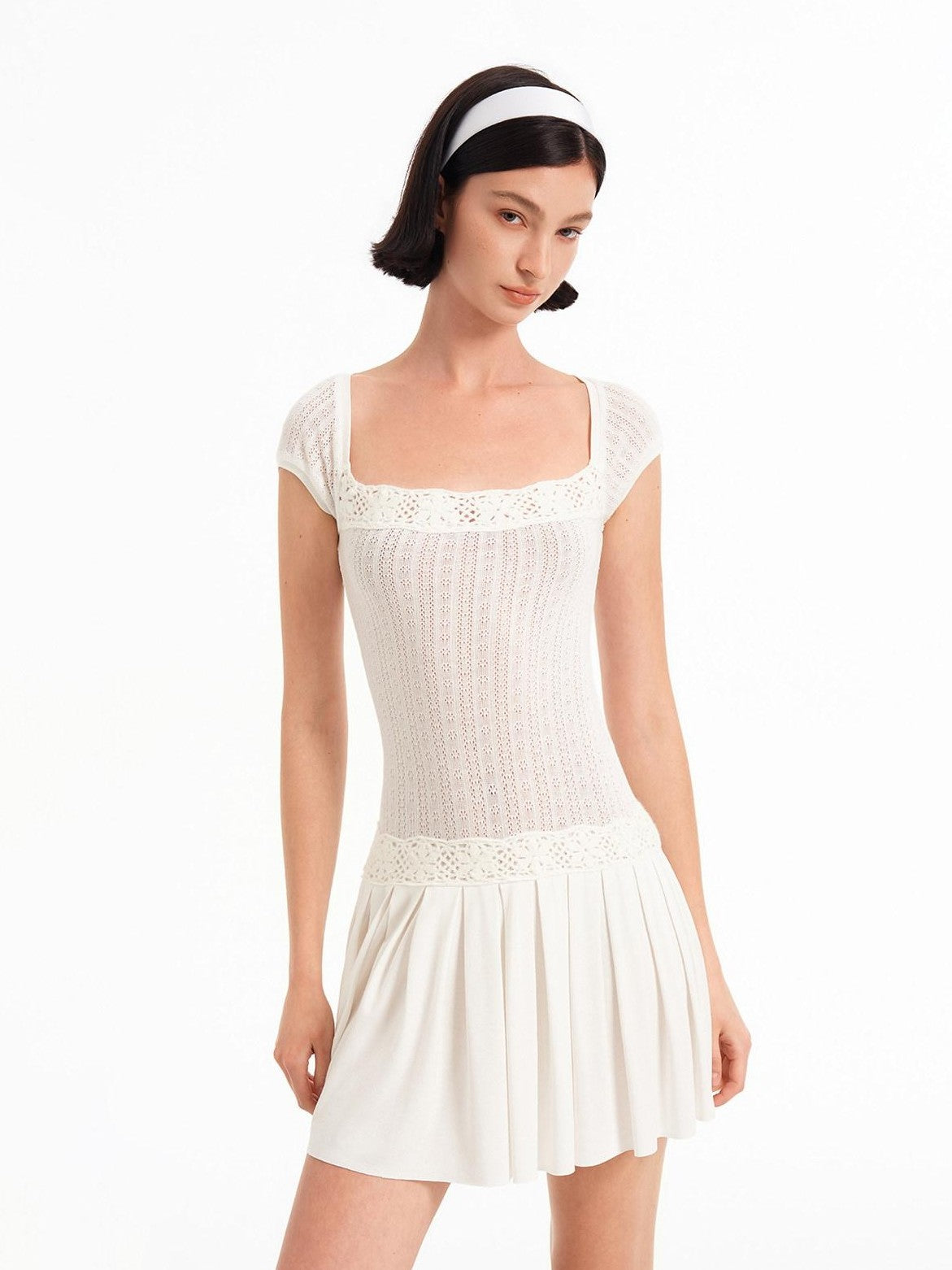 STRIKE A POSE Crochet Spliced Square Neck Pleated A Line Women&