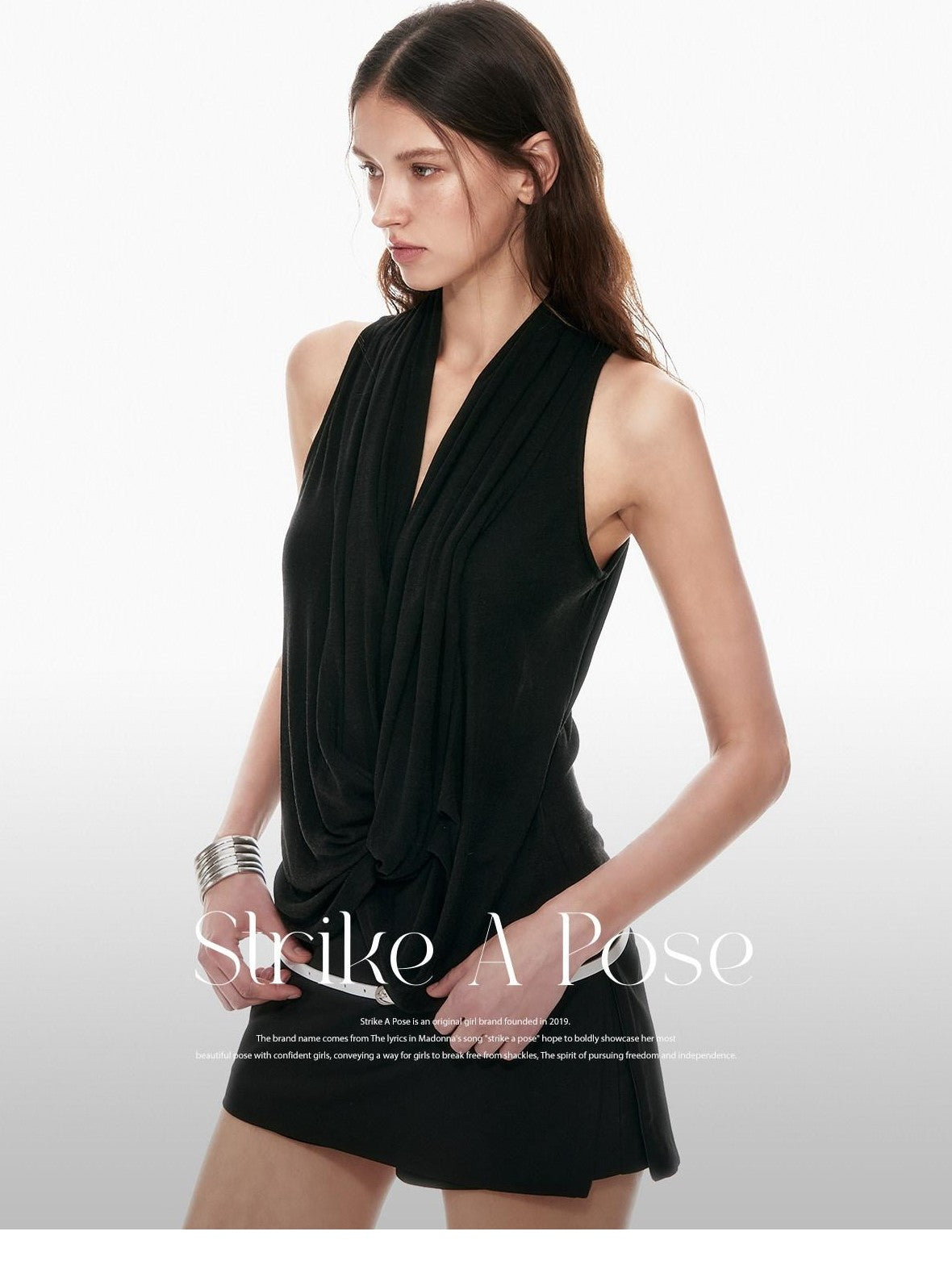 STRIKE A POSE Deep V Twist Knot Pleated Women&