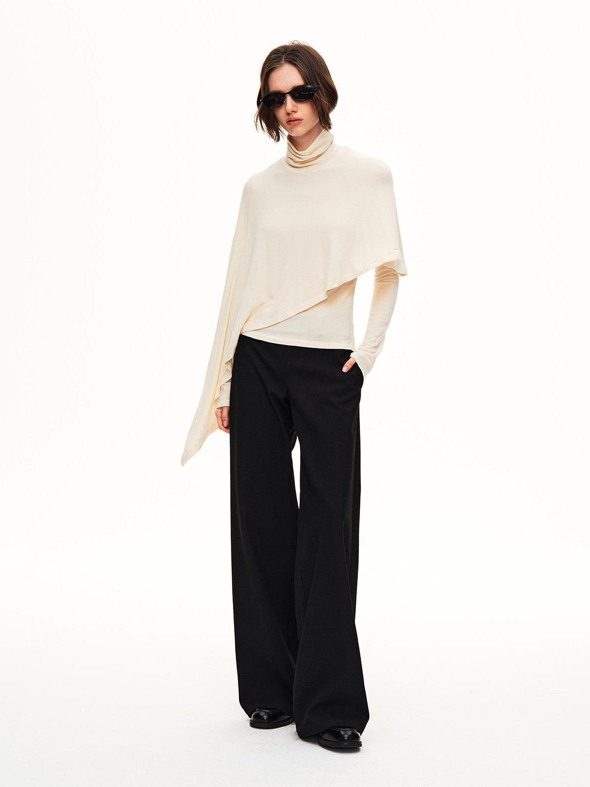 STRIKE A POSE Multi Pocket Low Waist Lyocell Women&