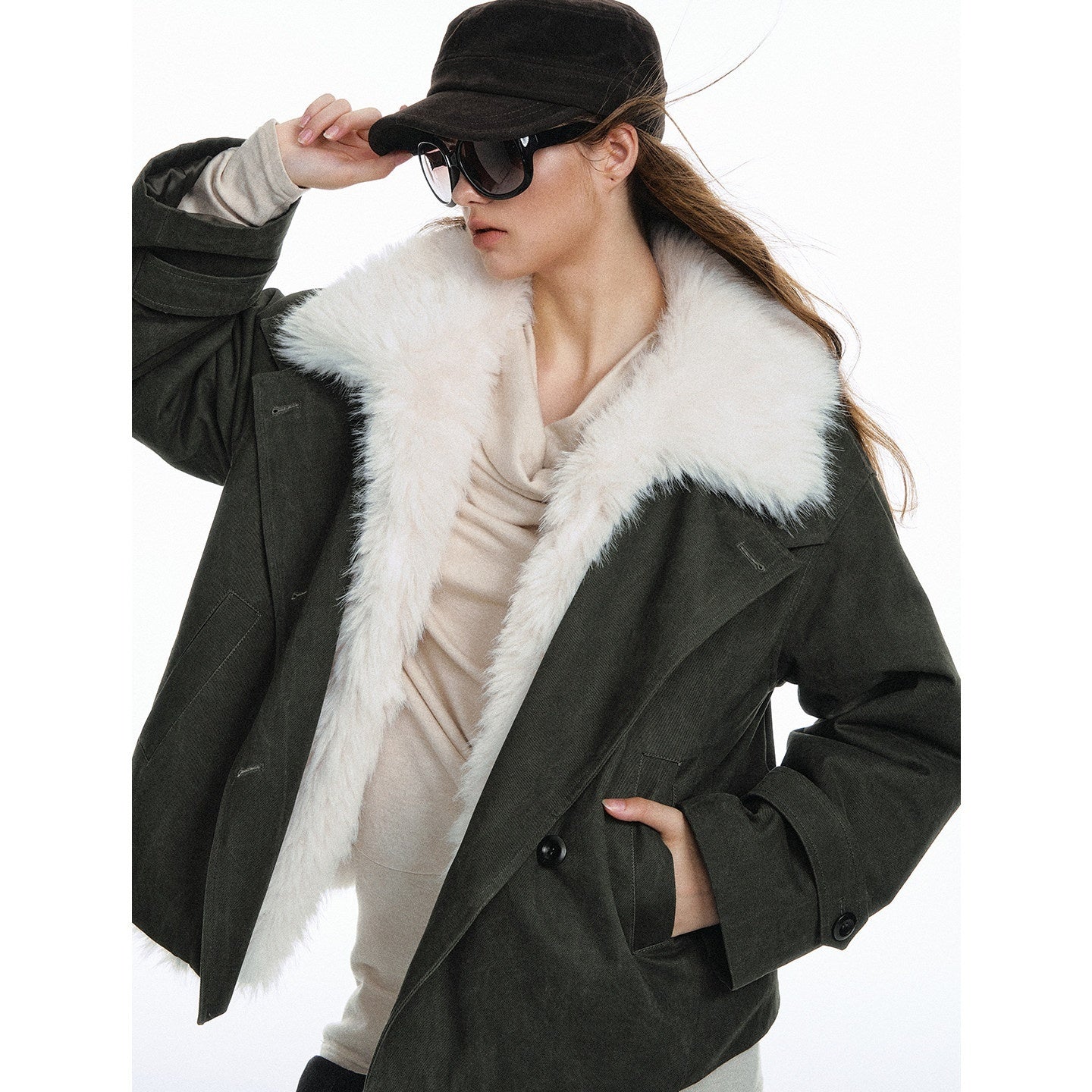 STRIKE_A_POSE_Retro_Colorblock_Large_Fur_Collar_Oversized_Women&