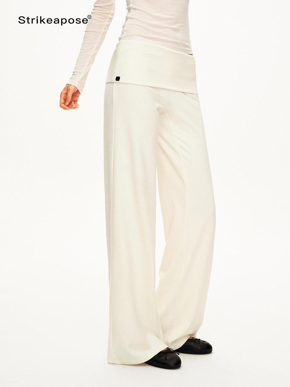STRIKE A POSE Solid Knit Low Rise Flared Wool Blend Women&