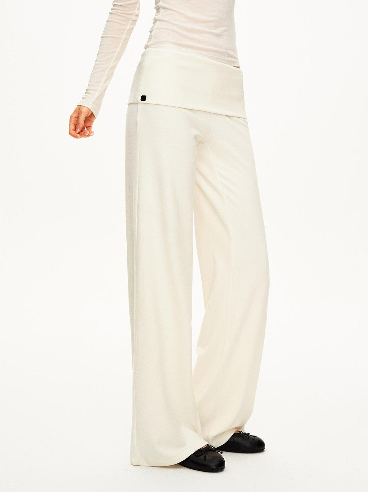 STRIKE A POSE Solid Knit Low Rise Flared Wool Blend Women&