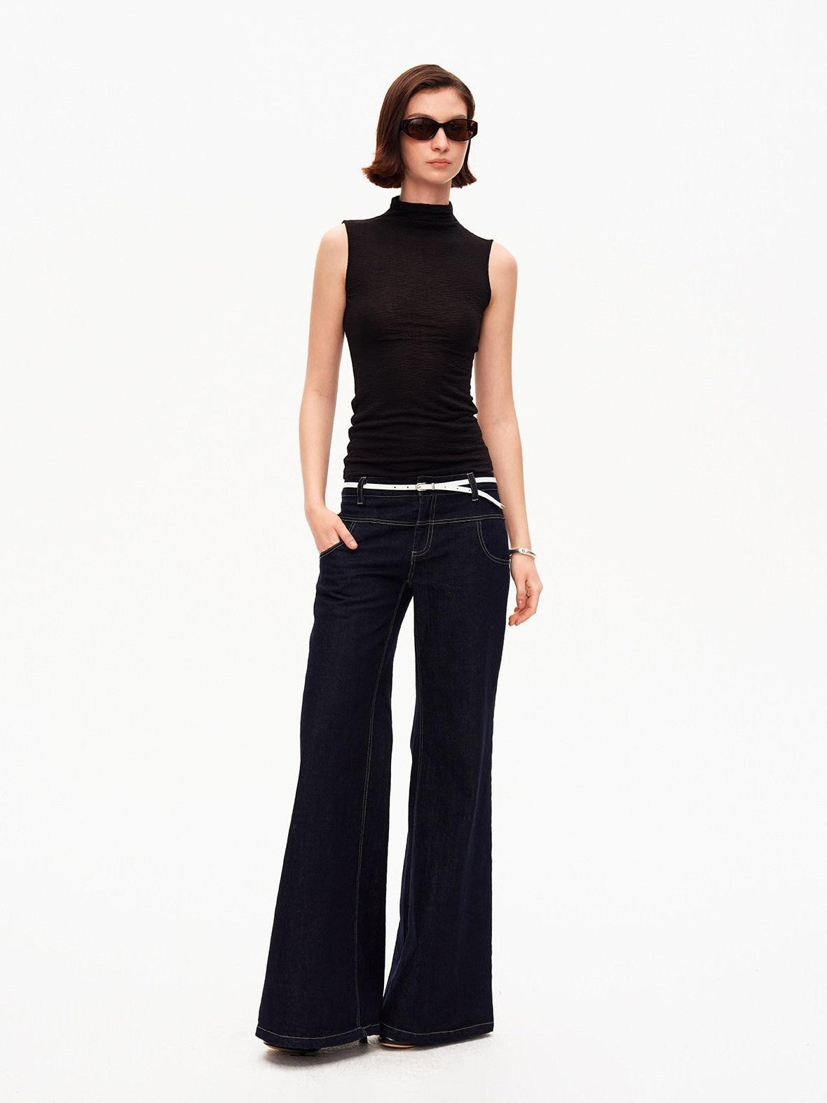 STRIKE A POSE Subtle Back Reveal Mock Neck Slim Knit Women&