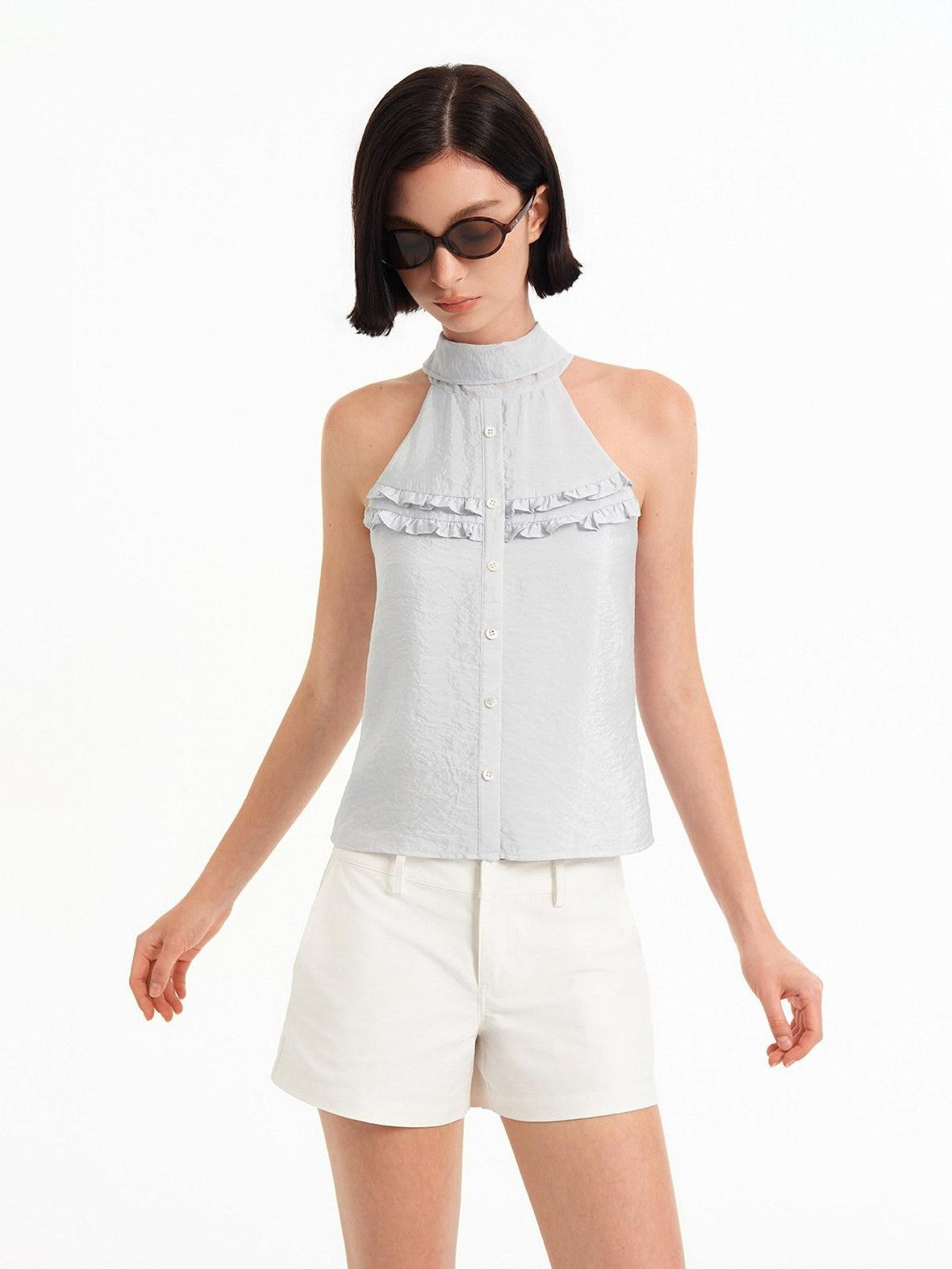 STRIKE A POSE Textured Convertible Stand Collar Ruffle Button Slim Women&